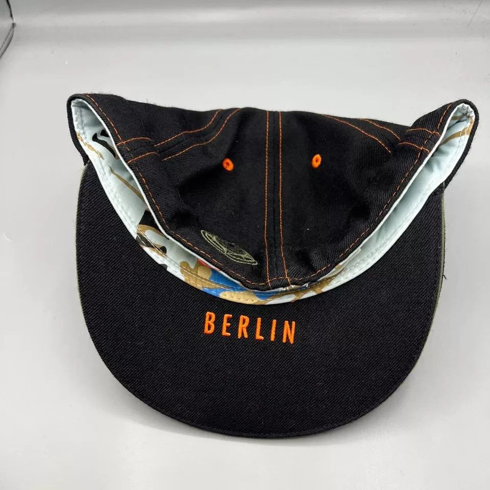 Nike Berlin Hat Men 7 1/2 Black Camouflage Nike Fitted Cap Size ONE SIZE - 7 Thumbnail