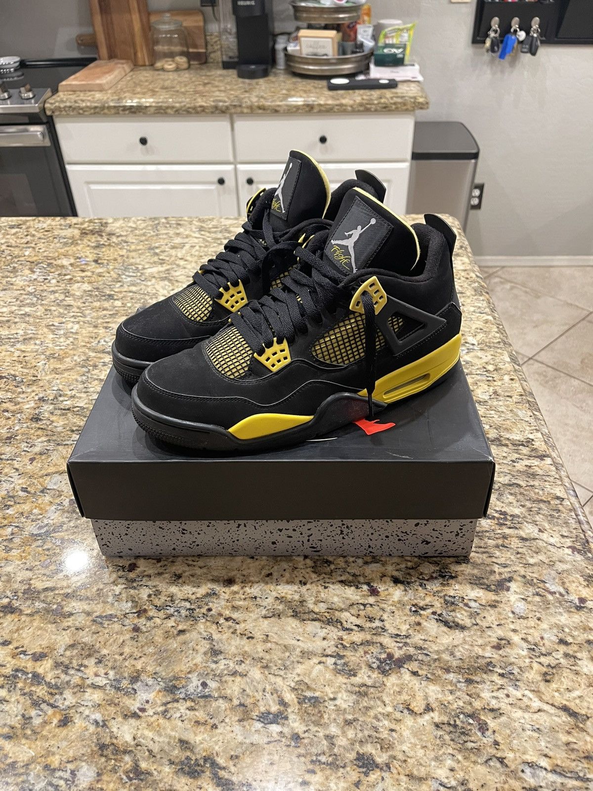 AIR JORDAN 4 RETRO - Thunder 4’s (2012 release)