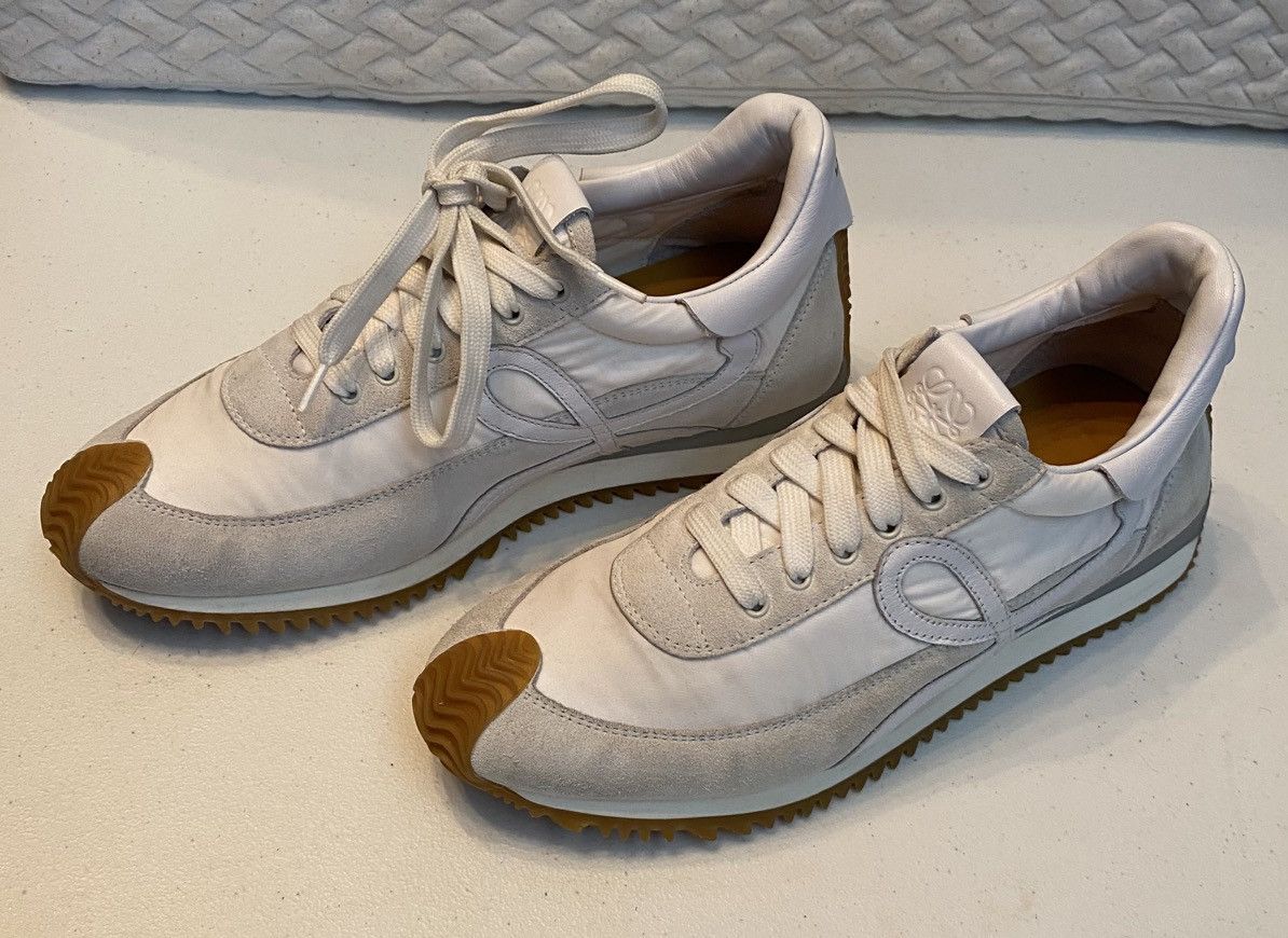 Loewe Loewe 🇮🇹 Flow Retro Runner Sneakers White Techno Suede 9 US Size US 9 / IT 39 - 14 Thumbnail
