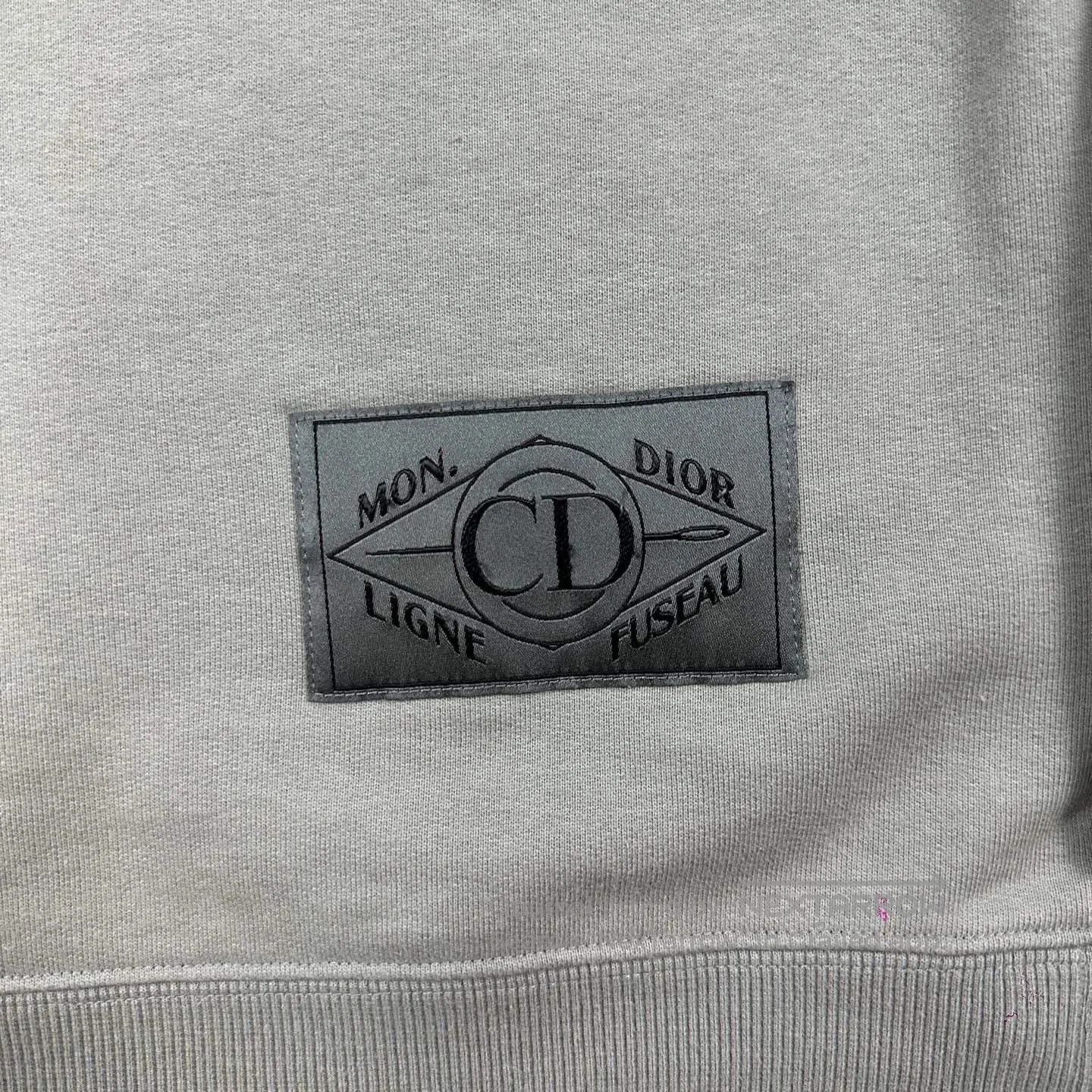 Dior dior gray logo patch sweatshirt size L. Size US L / EU 52-54 / 3 - 5 Thumbnail