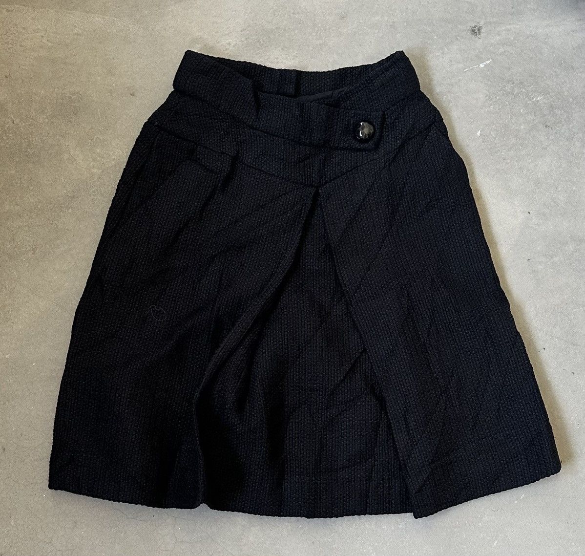 Chanel VINTAGE CHANEL SKIRT Size 26" / US 2 / IT 38 - 1 Thumbnail