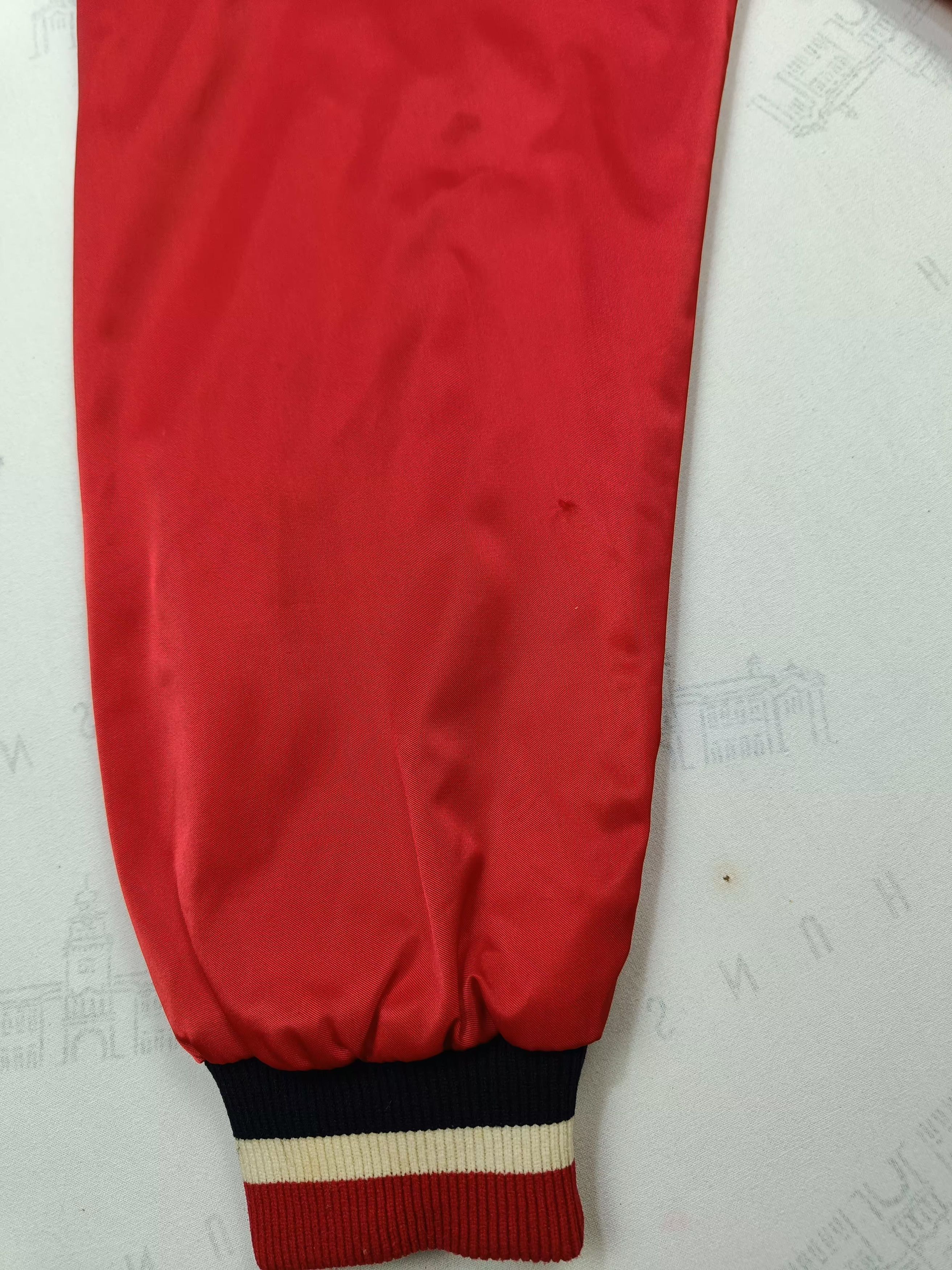 Descente Vintage 80s DESCENTE 'BOMBERS' Back Spell Out Size US L / EU 52-54 / 3 - 12 Thumbnail
