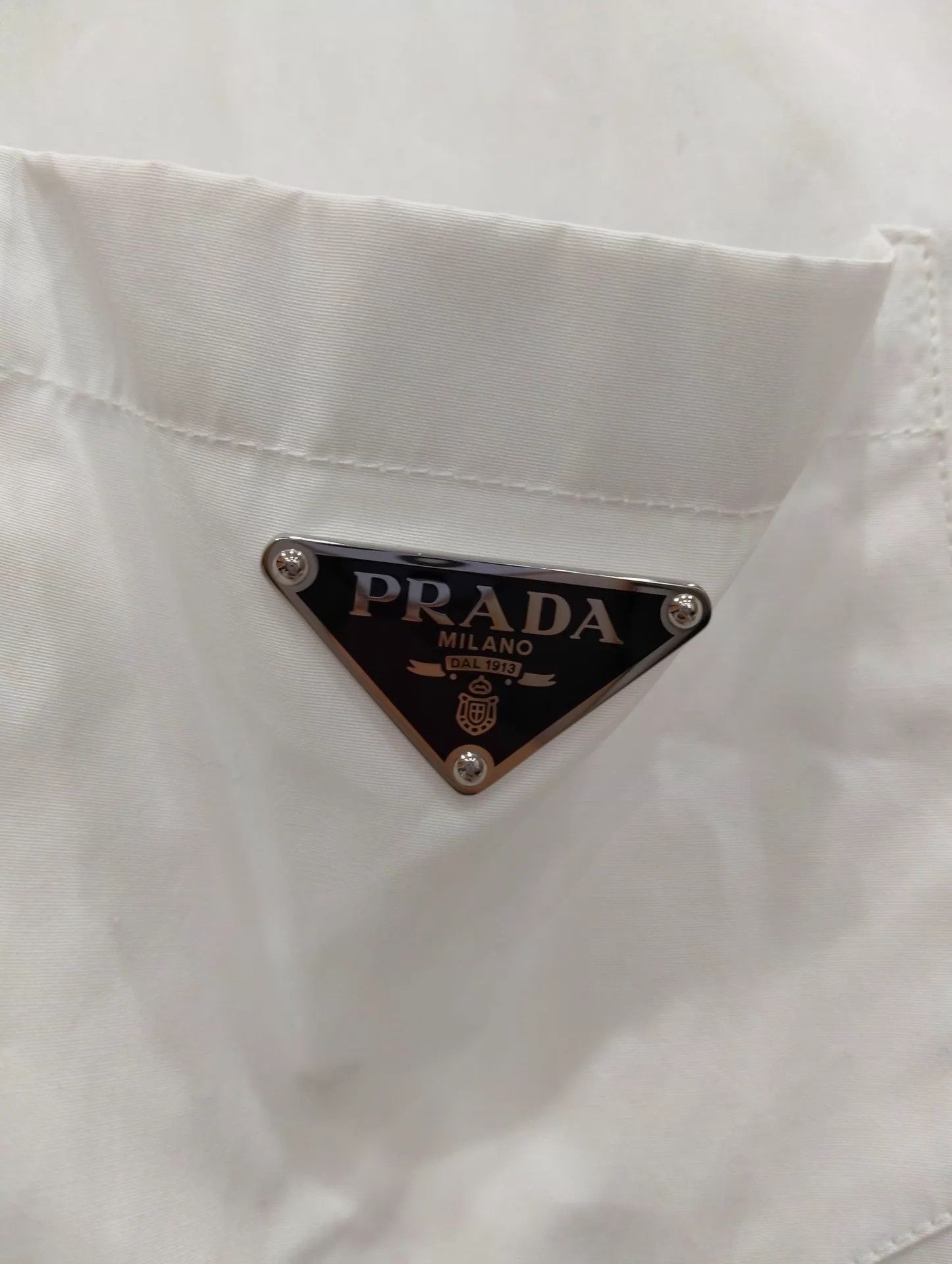 Prada Prada Triangle Logo Pocket White LS Shirt 38 Size US S / EU 44-46 / 1 - 3 Thumbnail