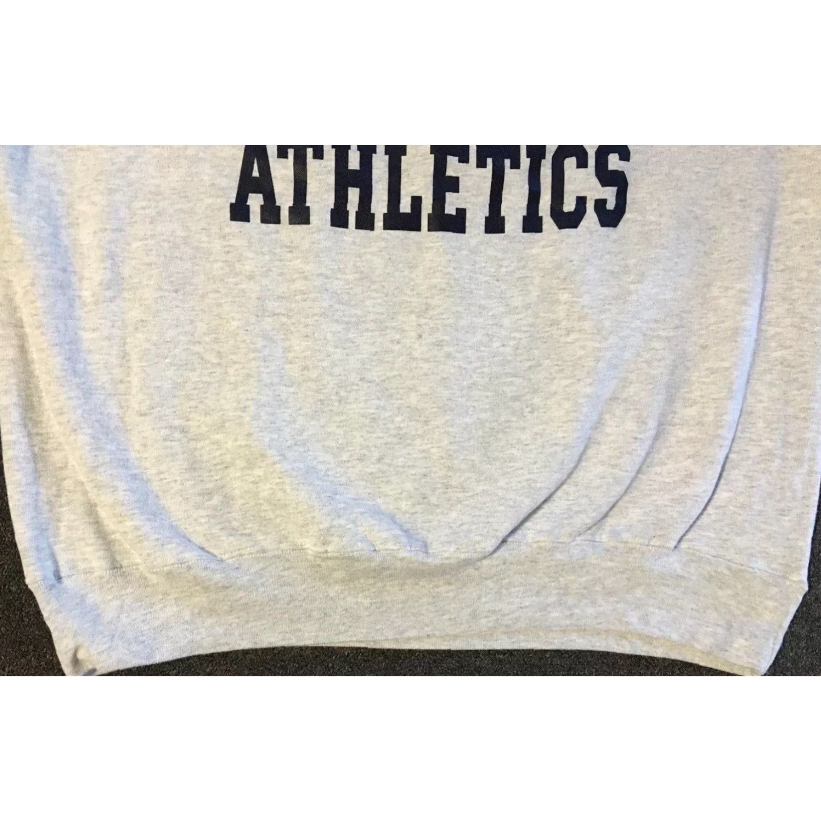 Vintage VINTAGE Desert Vista Athletics Faded PE Sweatshirt Hoodie Gray 2XL Men 90s 80s Grunge Track & Field School USA USA Size US XXL / EU 58 / 5 - 4 Thumbnail