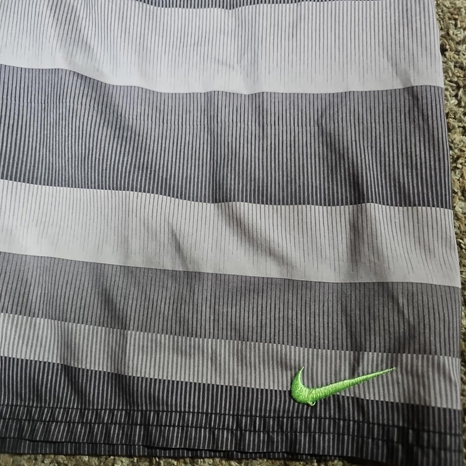 Nike Nike Hybrid Board Swim Shorts Small Gray Size US 30 / EU 46 - 2 Thumbnail