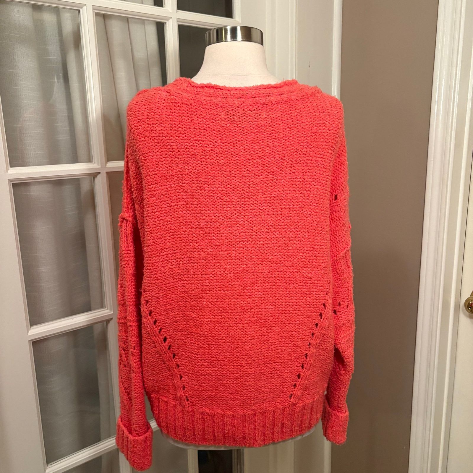 Anthropologie Anthropologie Pilcro Oversized V-Neck Coral Knit Sweater XS Size XS / US 0-2 / IT 36-38 - 2 Thumbnail