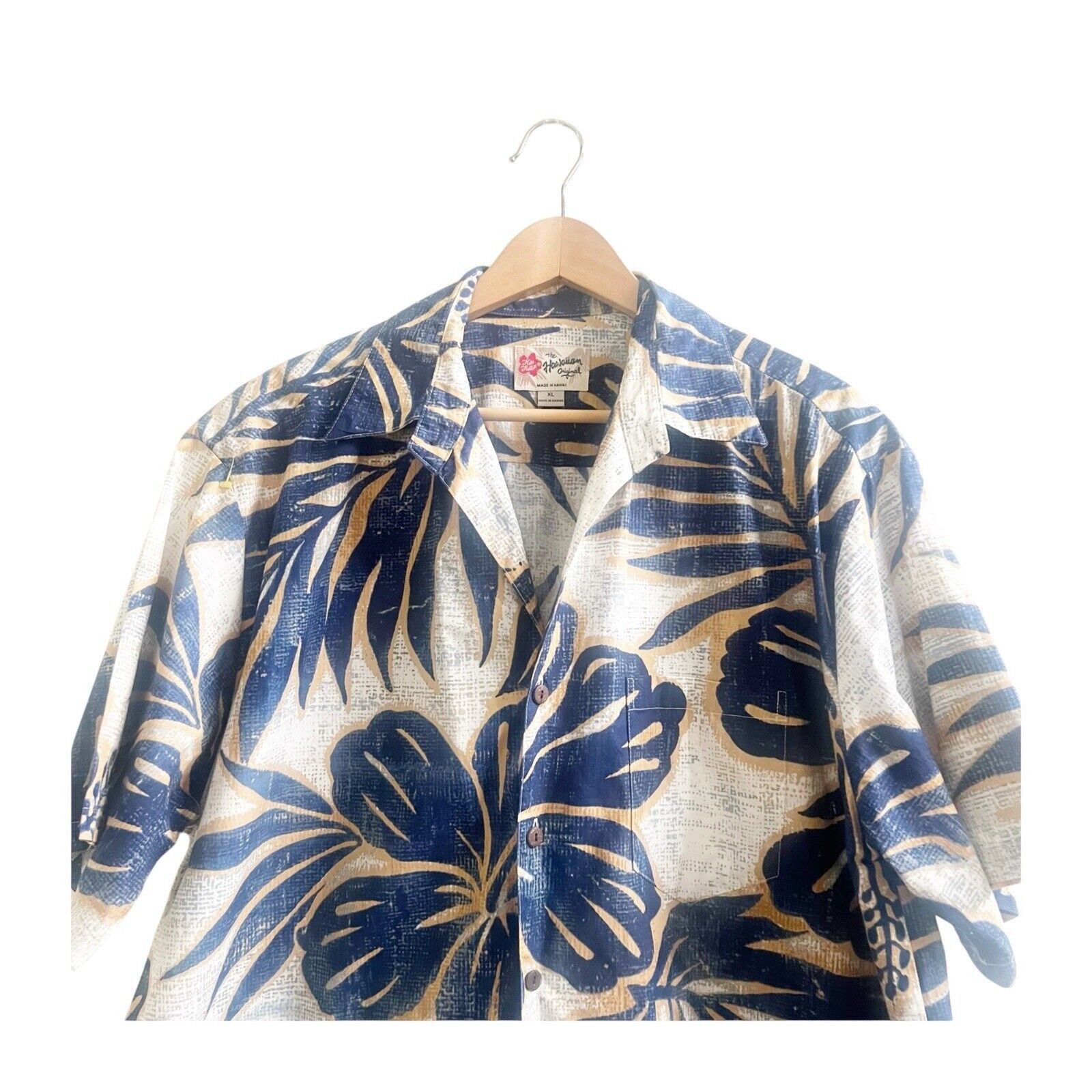 Hilo Hattie Hilo Hattie Men’s Hawaiian Shirt Size XL Tan Blue Cotton Size US XL / EU 56 / 4 - 6 Thumbnail