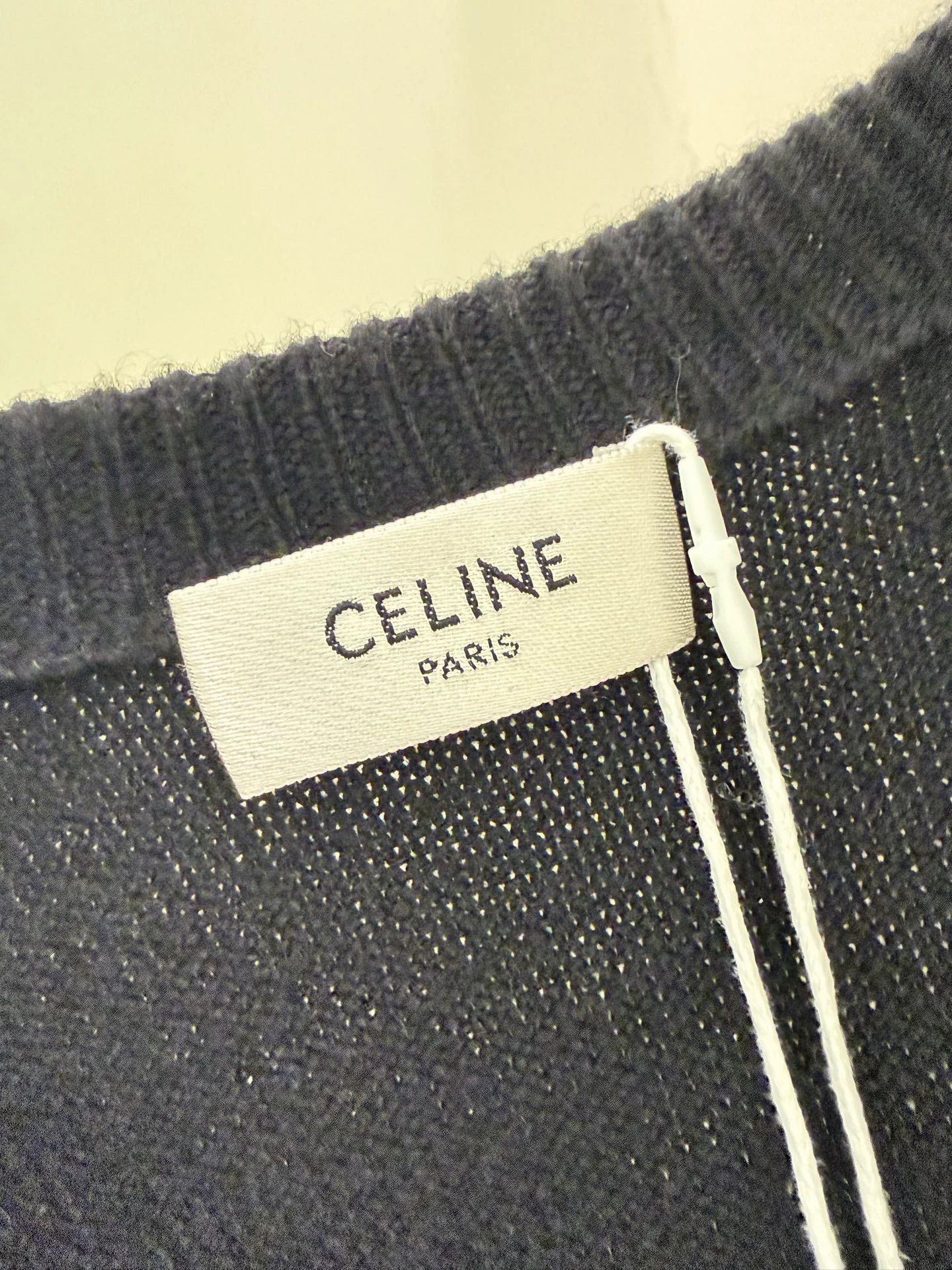 Celine Celine Black V-neck Sweater XS Size XS / US 0-2 / IT 36-38 - 3 Thumbnail