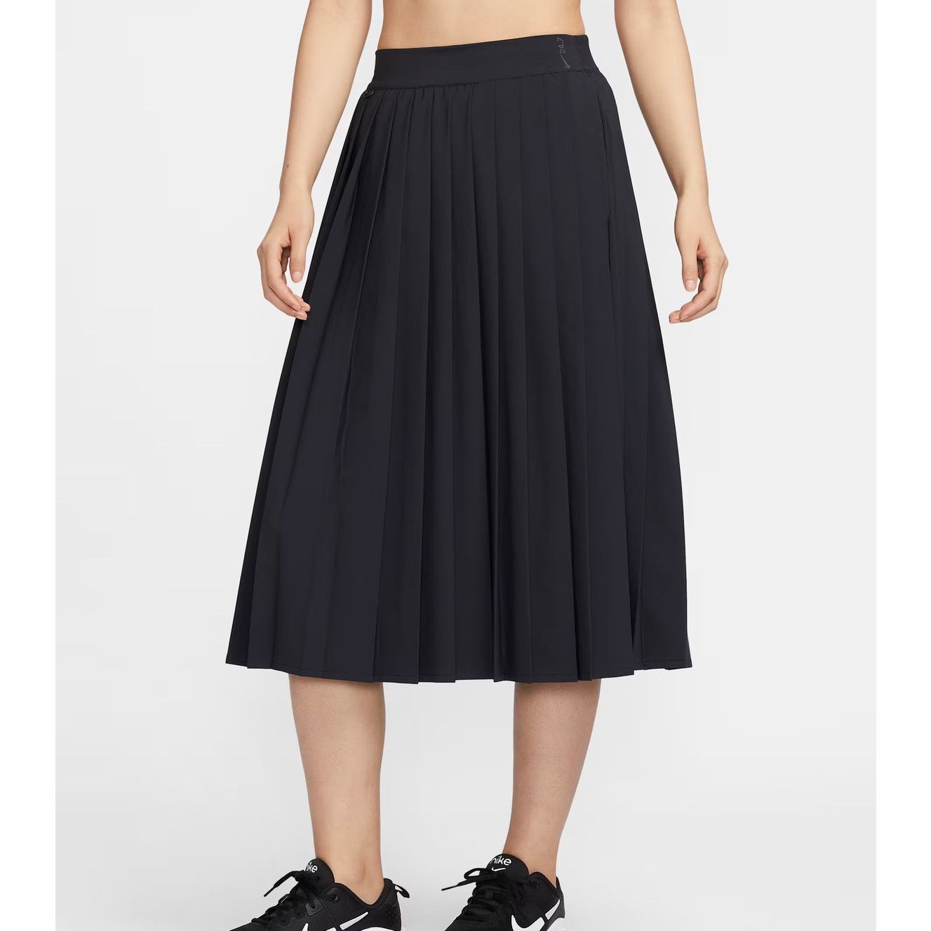 Nike Nike - 24.7 PerfectStretch Dri-FIT Pleated Skirt / L /black Size 30" / US 8 / IT 44 - 1 Thumbnail