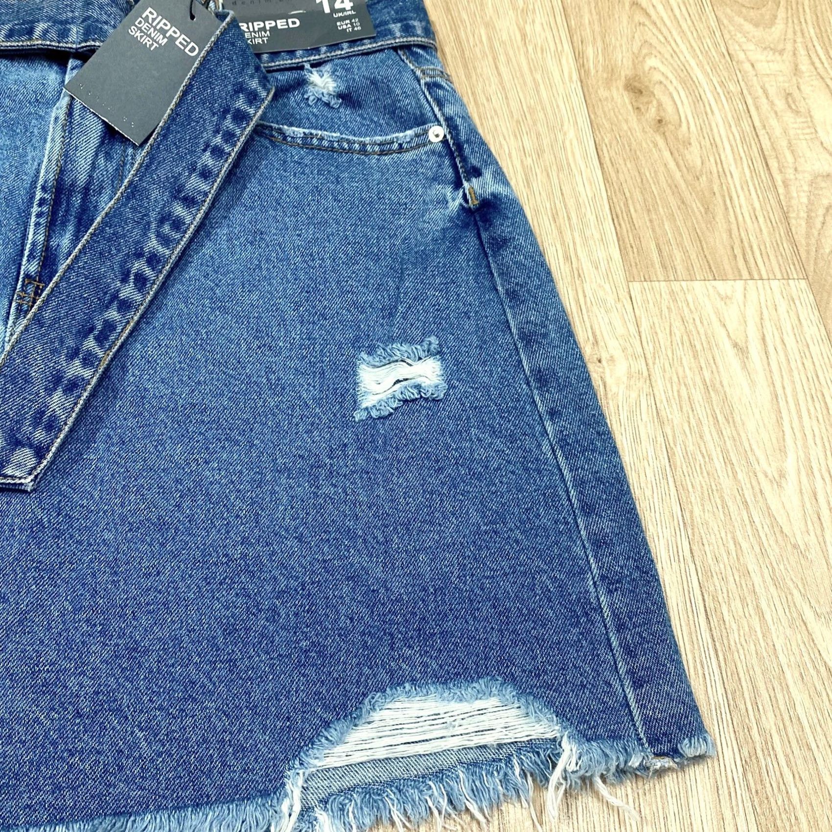 Denim & Co. Denim Co Mid Blue Ripped Skirt Size UK 14 Womens New Casual Size 36" / US 14 / IT 50 - 4 Thumbnail
