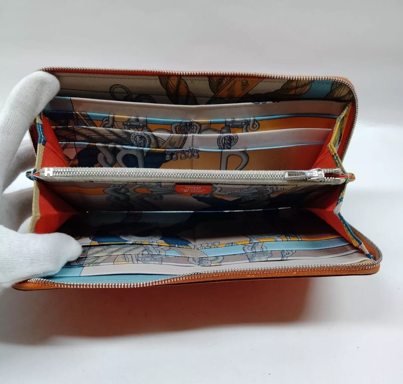 Hermes Hermes Long Wallet Pink Leather in excellent condition. Size ONE SIZE - 4 Thumbnail