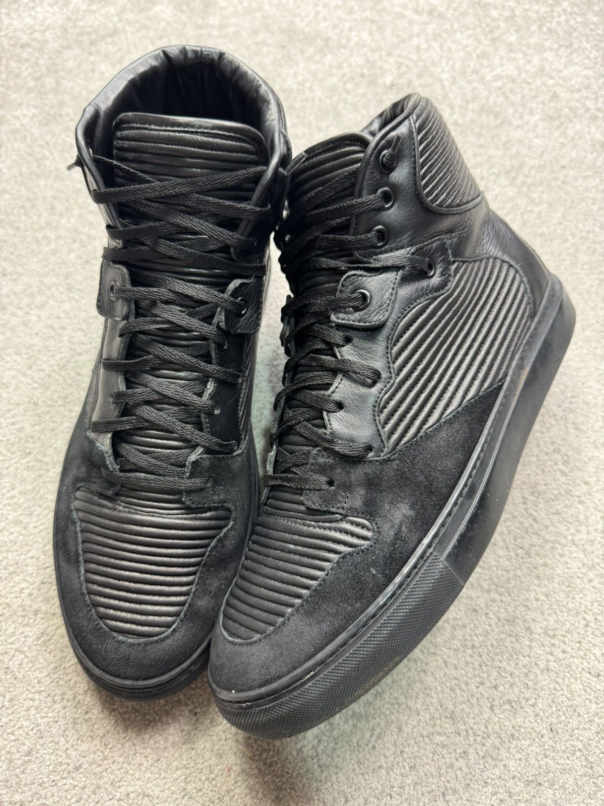 Balenciaga Balenciaga Paris high top black shoes Suede leather