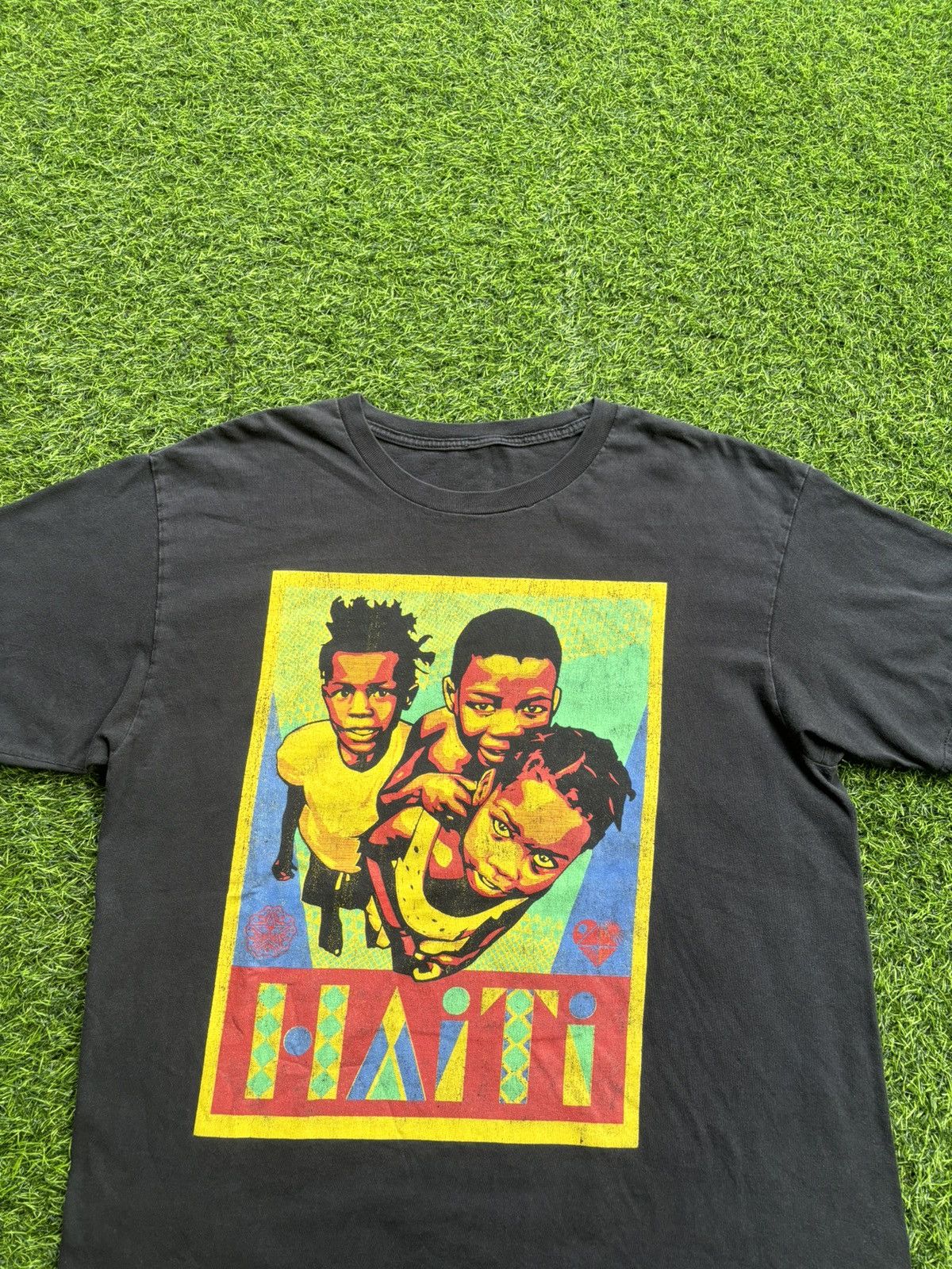 Obey Obey Awareness Artists Peace Phototee Size US L / EU 52-54 / 3 - 2 Thumbnail
