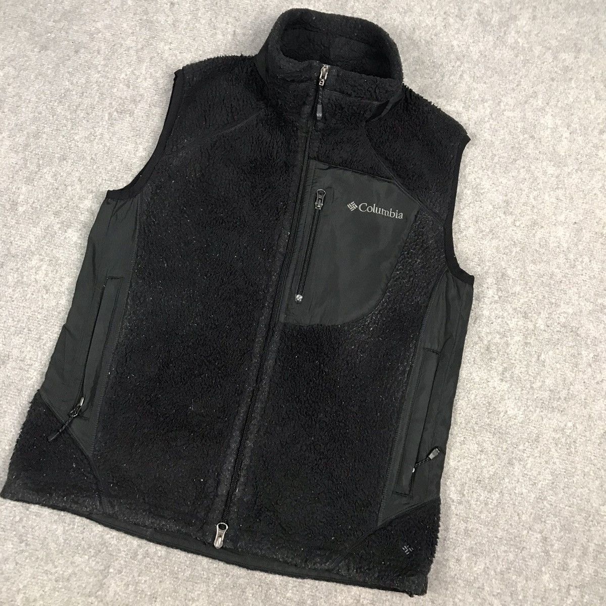 Columbia Colombia black vest Size US M / EU 48-50 / 2 - 3 Thumbnail
