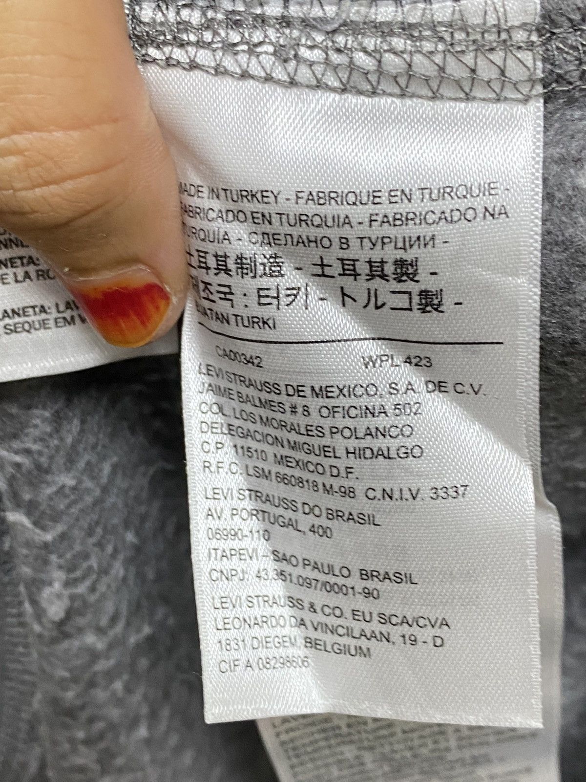 Levi's × Vintage Vintage Levi’s plain sweatshirt Size US M / EU 48-50 / 2 - 15 Thumbnail