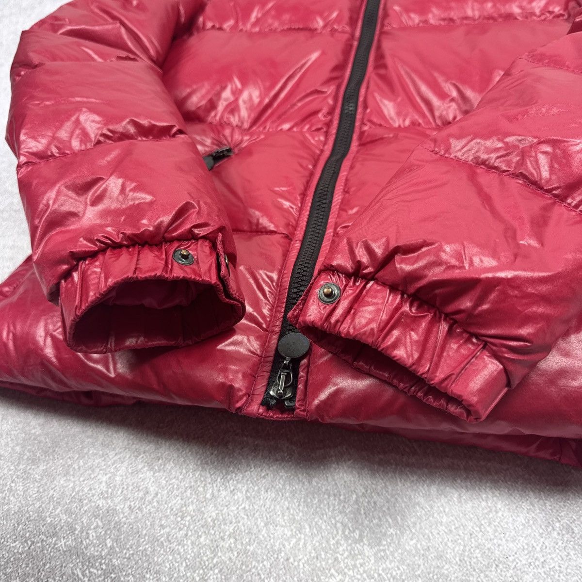 Moncler Women`s Moncler Badia Red Puffer Hooded Jacket Size 1 / S Size S / US 4 / IT 40 - 9 Thumbnail