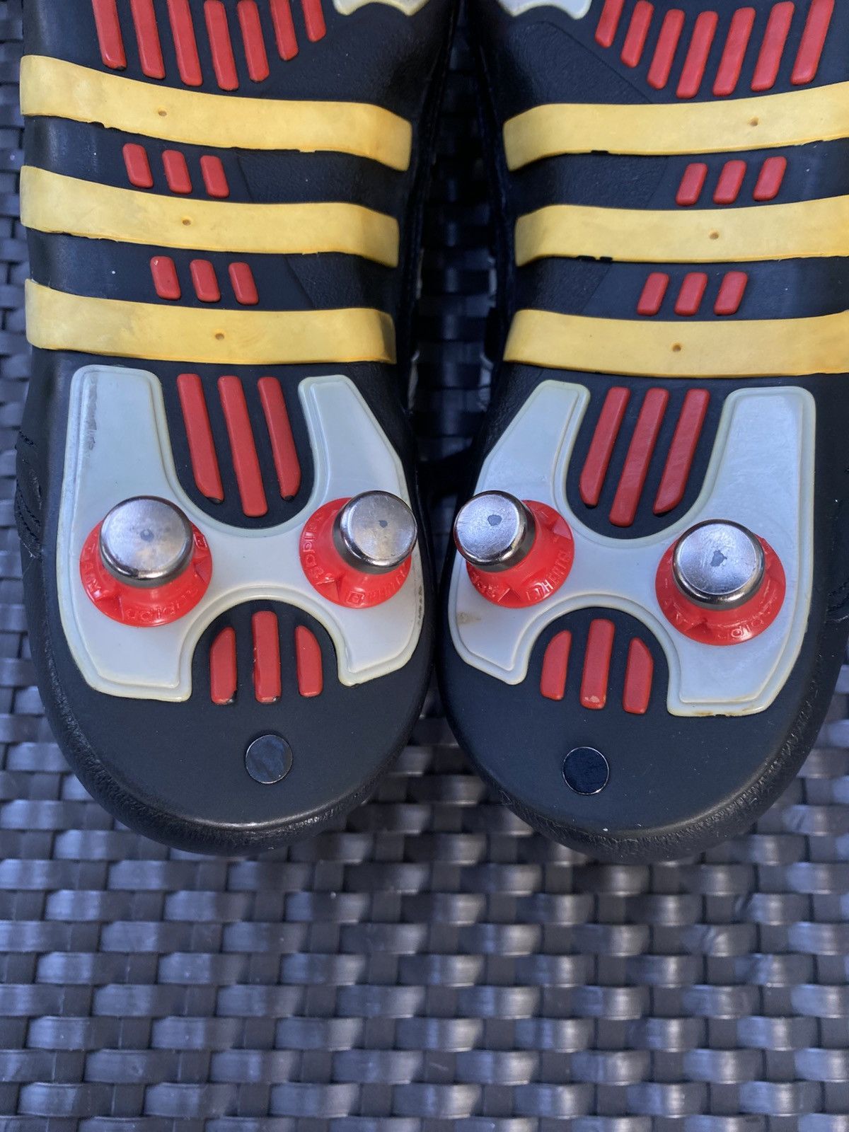 Adidas Vintage Adidas Etrusco Unico 80s Football Soccer Shoes NEW Size US 7 / EU 40 - 10 Thumbnail