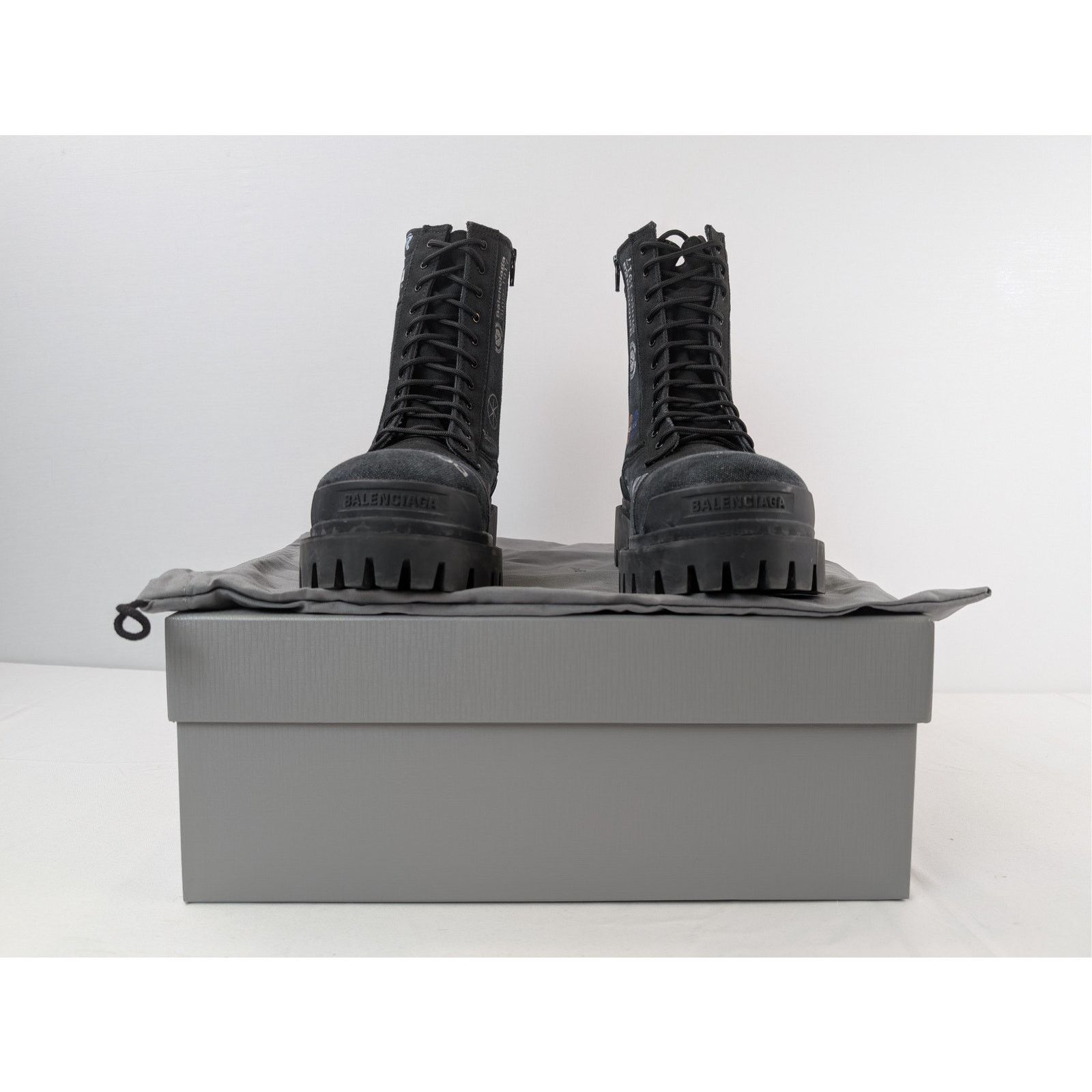 Balenciaga o1rshd1 Combat Strike L20 Cotton Canvas/Print Boot in Black Size US 10 / EU 43 - 17 Thumbnail