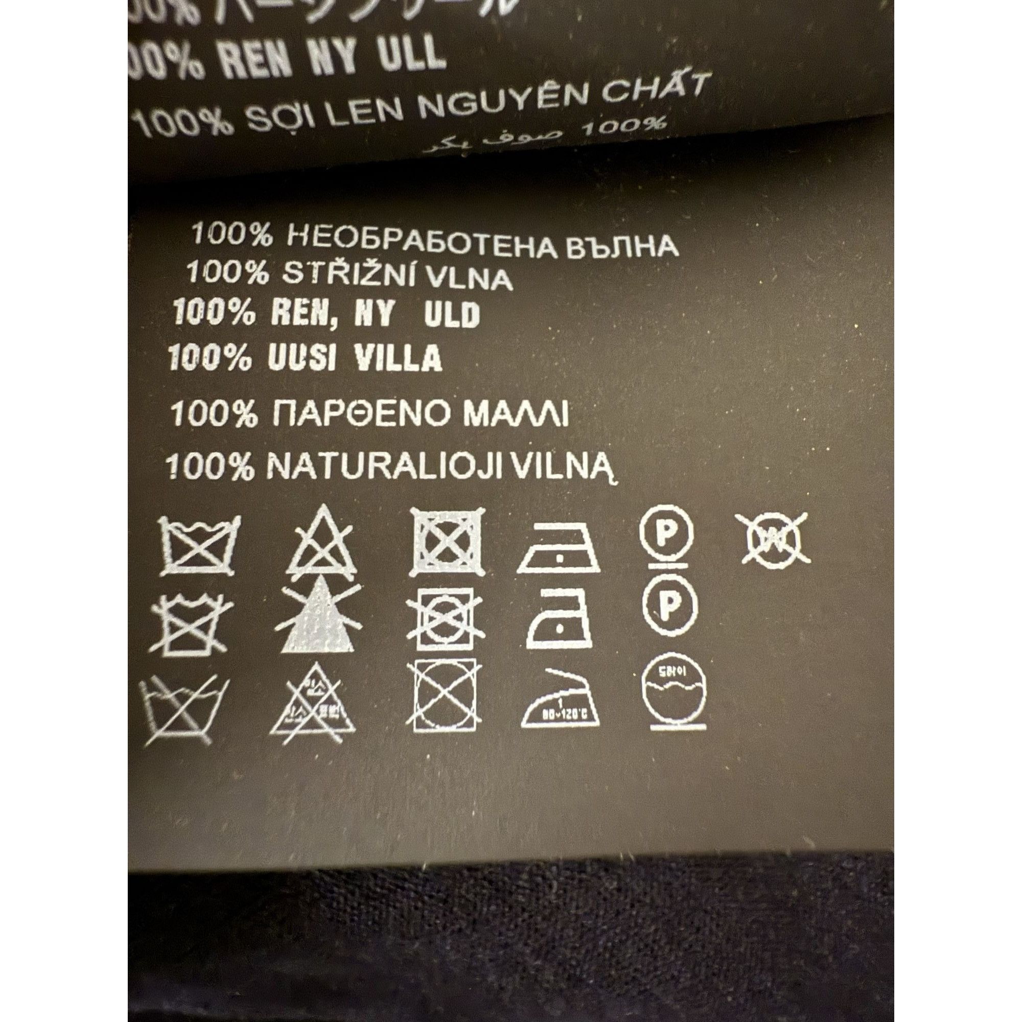 Prada Prada Mens Black Virgin Wool Crewneck Sweater Size 48 Size US M / EU 48-50 / 2 - 10 Thumbnail