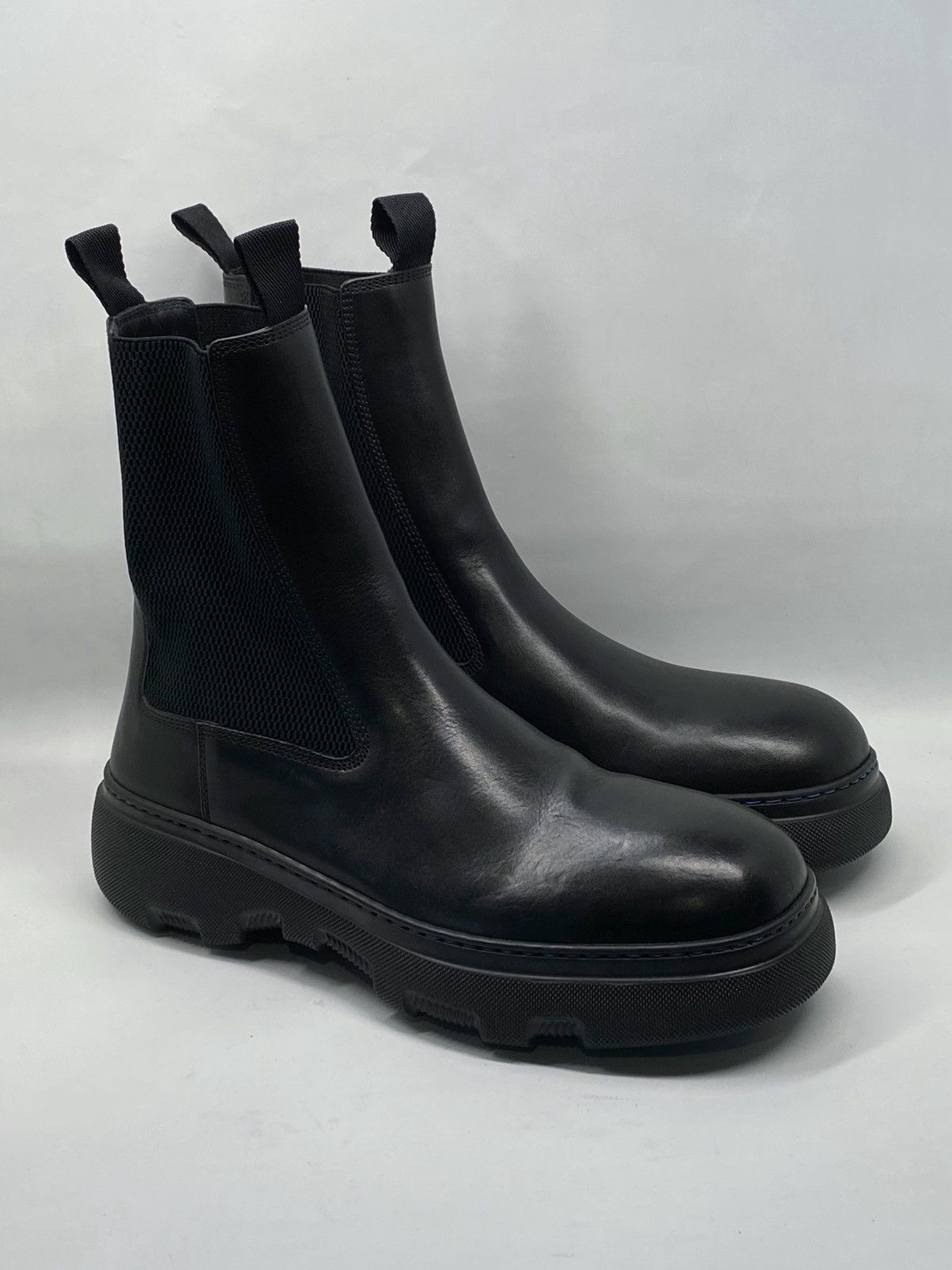 Burberry Burberry leather Chelsea boots size 43/us size 10 Size US 10 / EU 43 - 5 Thumbnail