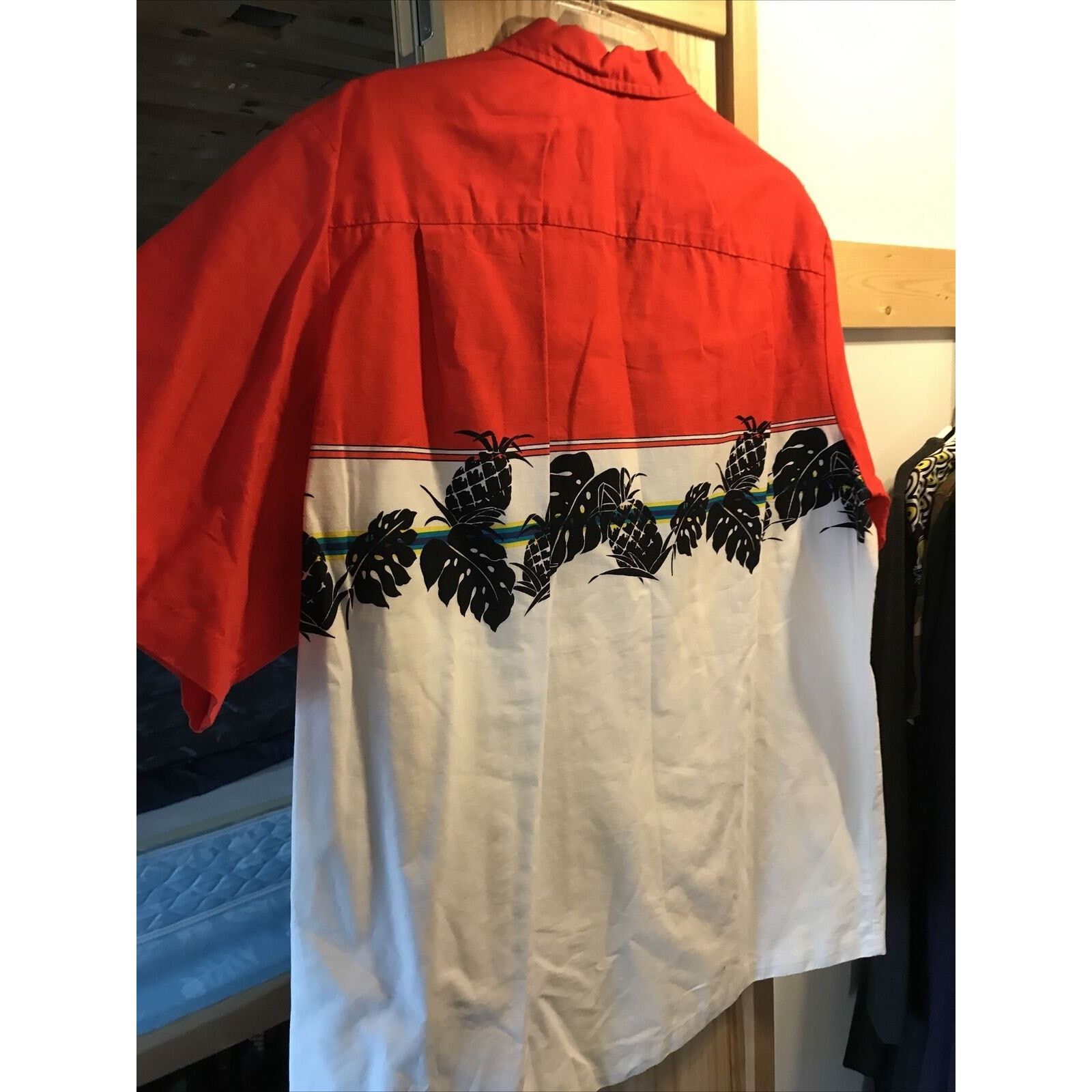 Other Malihini Mens L Red White Pineapple SS Button Hawaiian Shirt Size US L / EU 52-54 / 3 - 9 Thumbnail