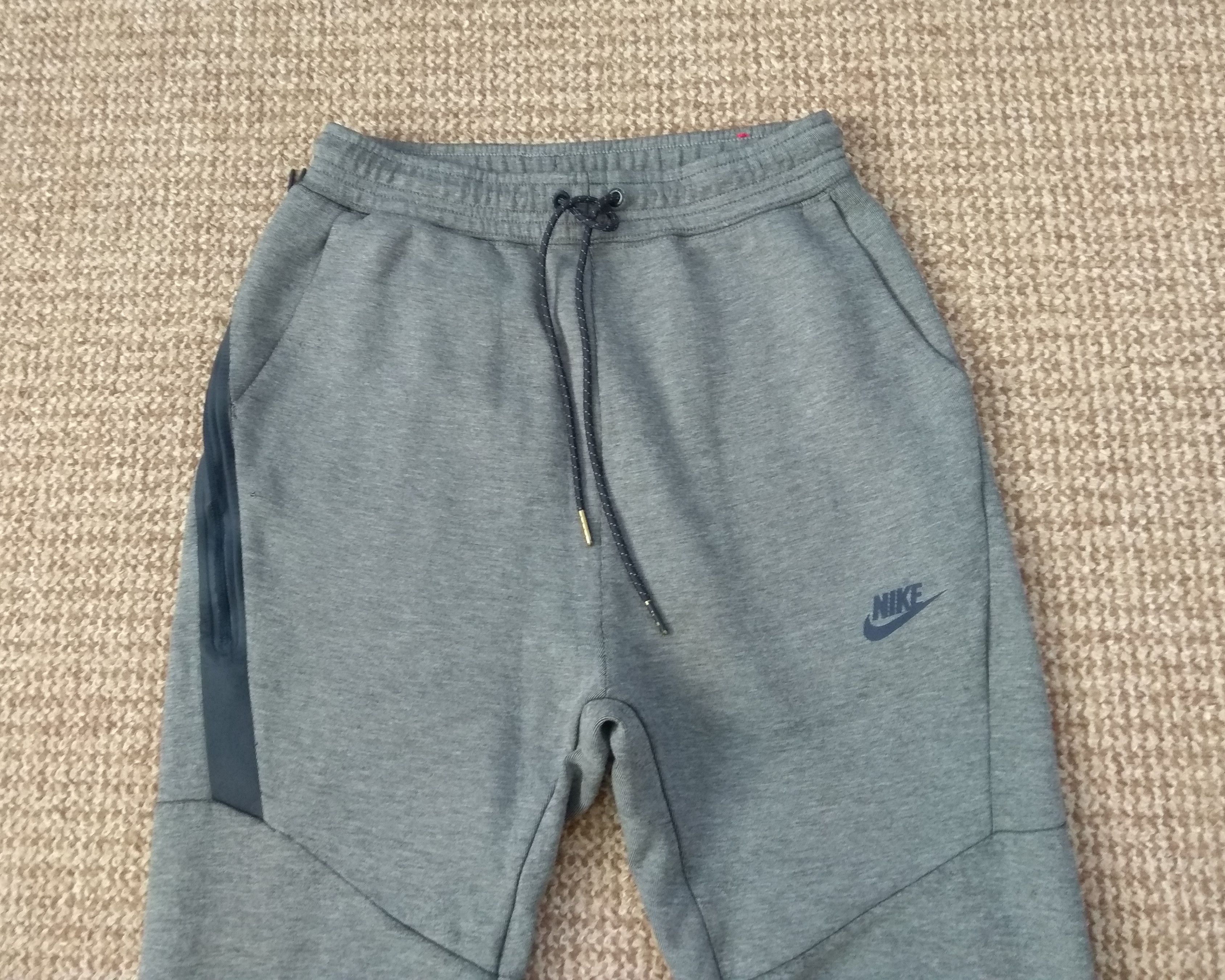 Nike Nike Tech Fleece Cropped Skinny Joggers Pant Size US 30 / EU 46 - 3 Thumbnail