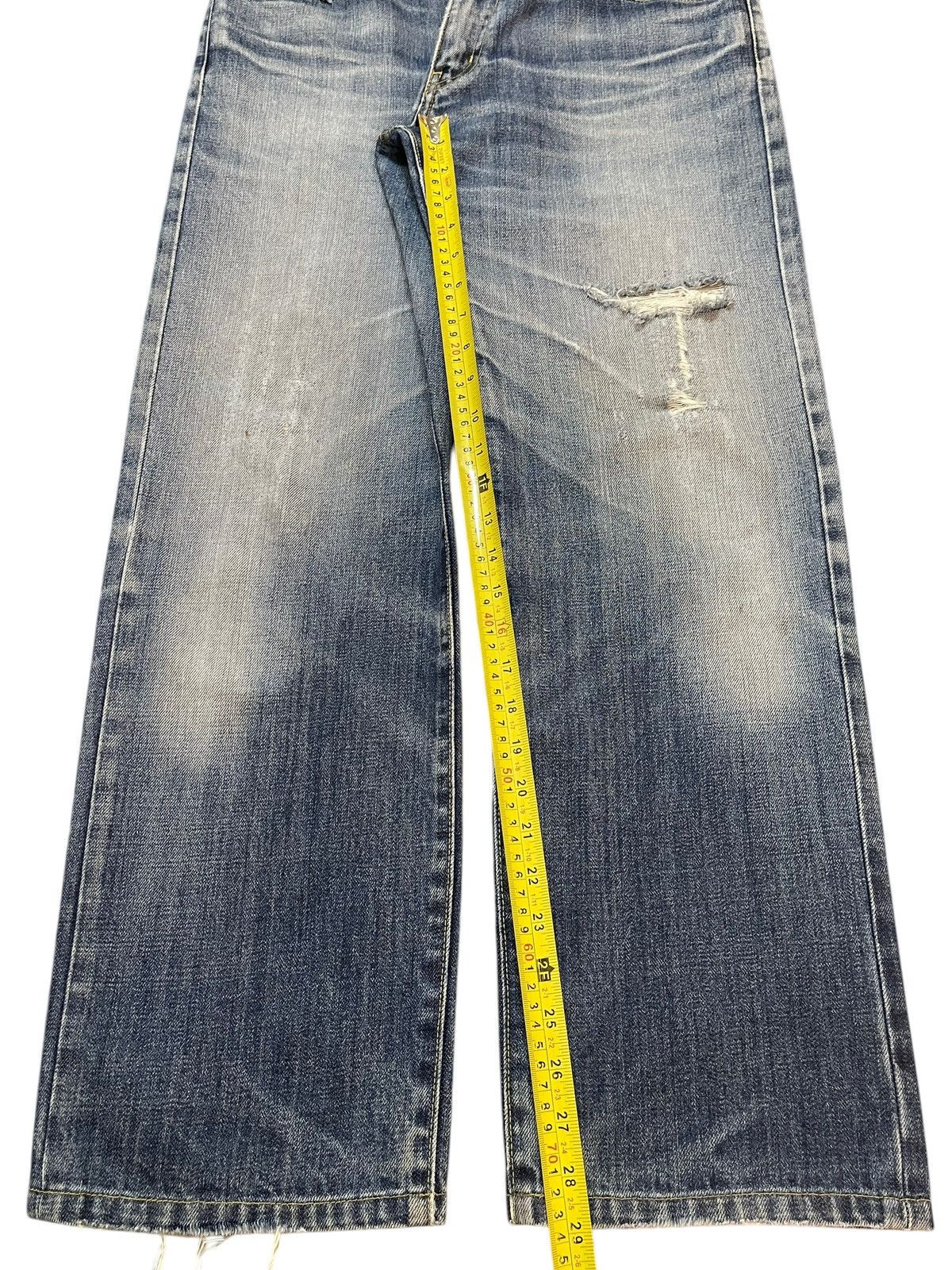 Uniqlo Vintage Y2k Japan Uniqlo Faded Wash Distress Wide Leg Baggy Size US 33 - 13 Thumbnail