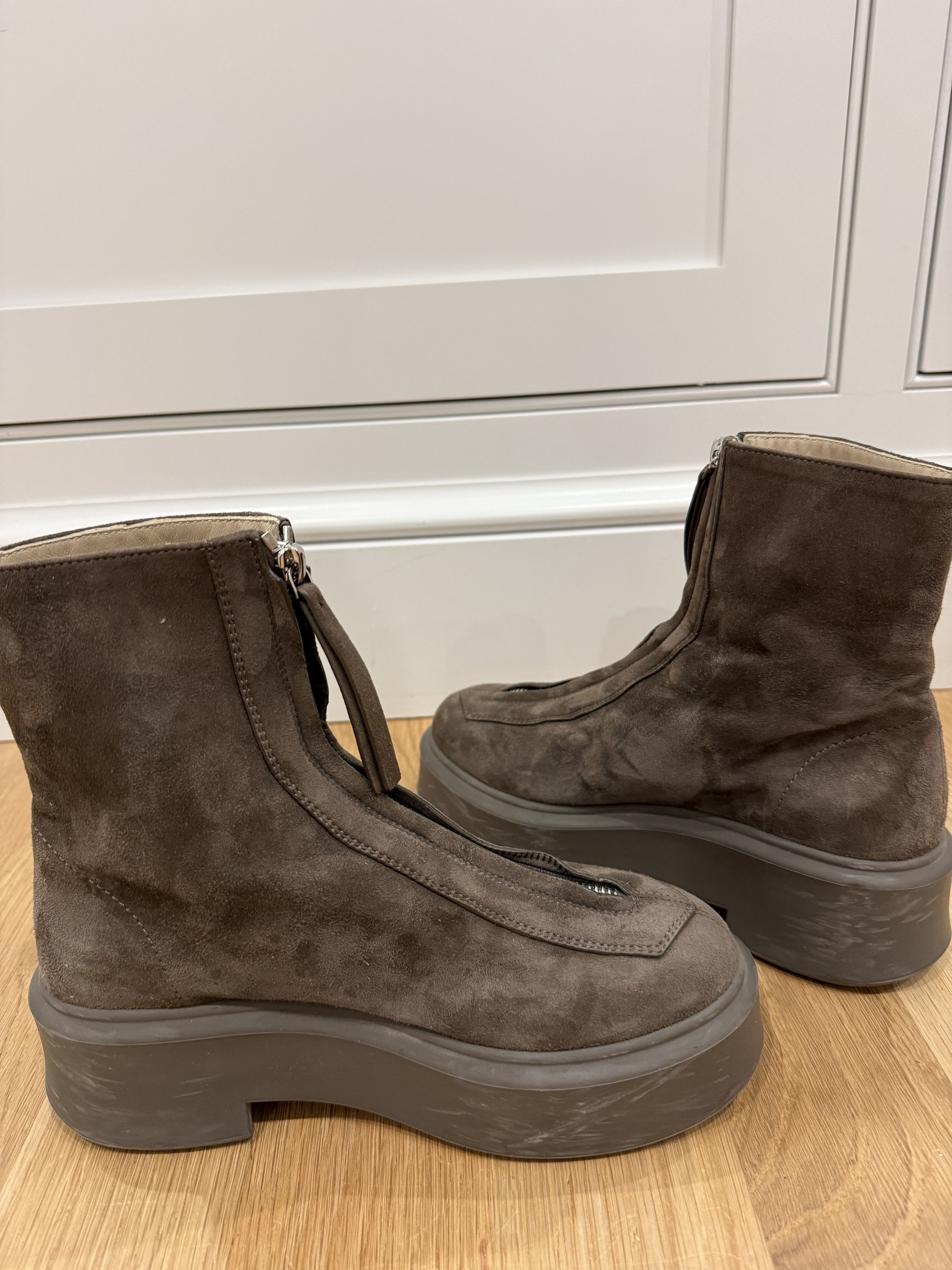 The Row The Row Zipped Boot Size US 5 / IT 35 - 2 Thumbnail
