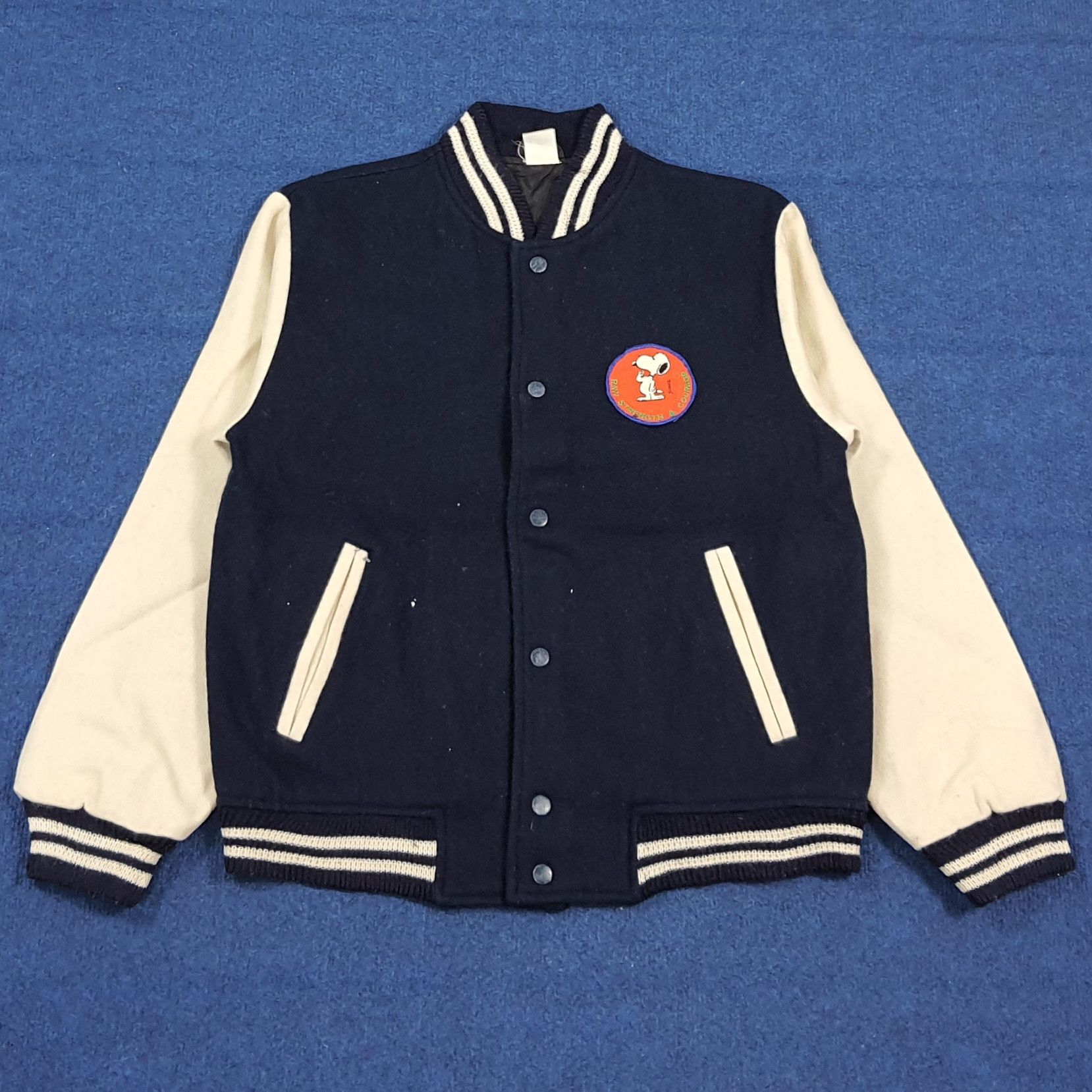 Vintage Vintage Snoopy Peanuts Varsity Letterman Jacket C308N28 Size US S / EU 44-46 / 1 - 1 Thumbnail