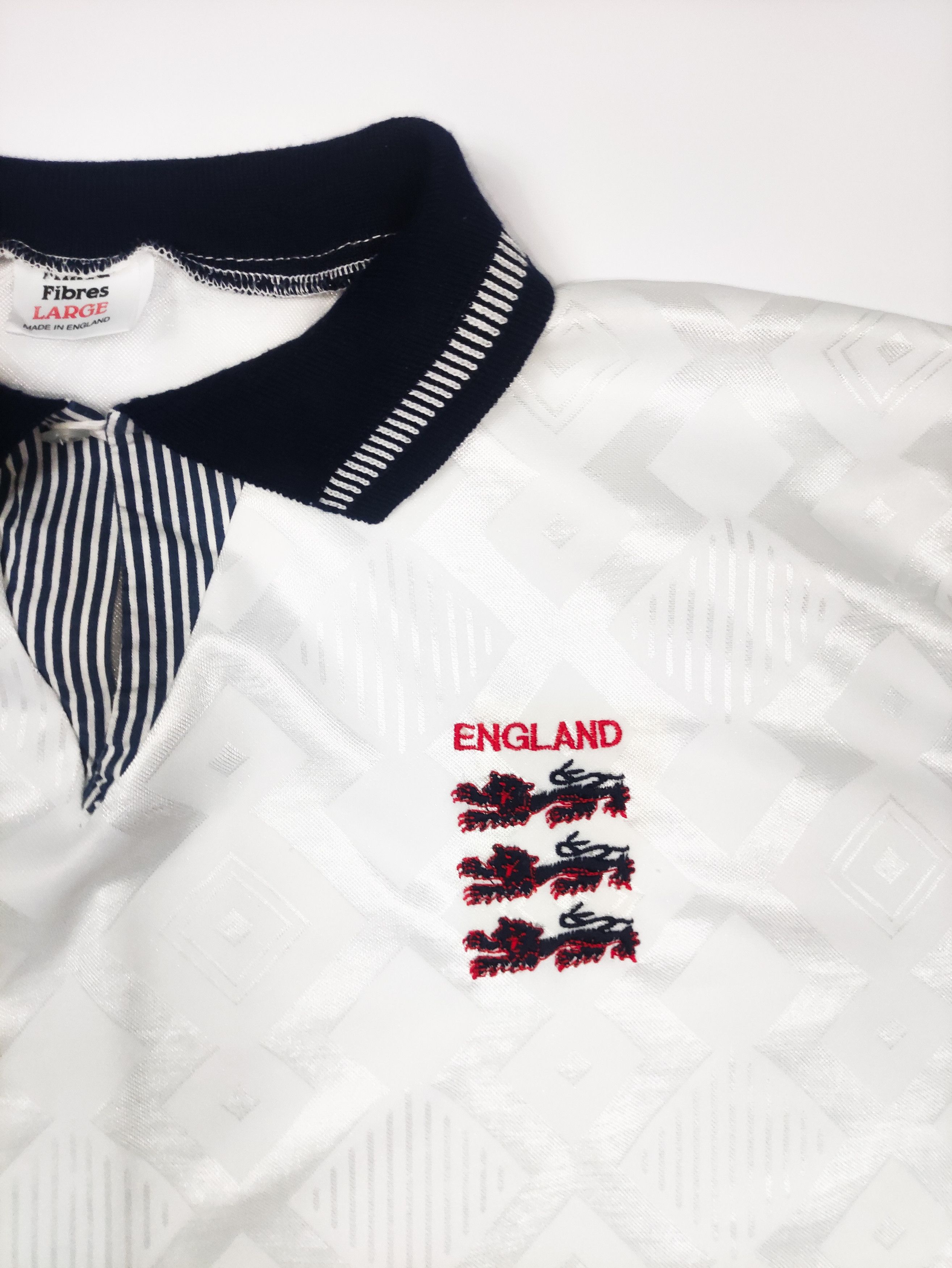 Vintage England 1992 1993 Home Shirt Reedition Vintage Kit Jersey Size US L / EU 52-54 / 3 - 4 Thumbnail