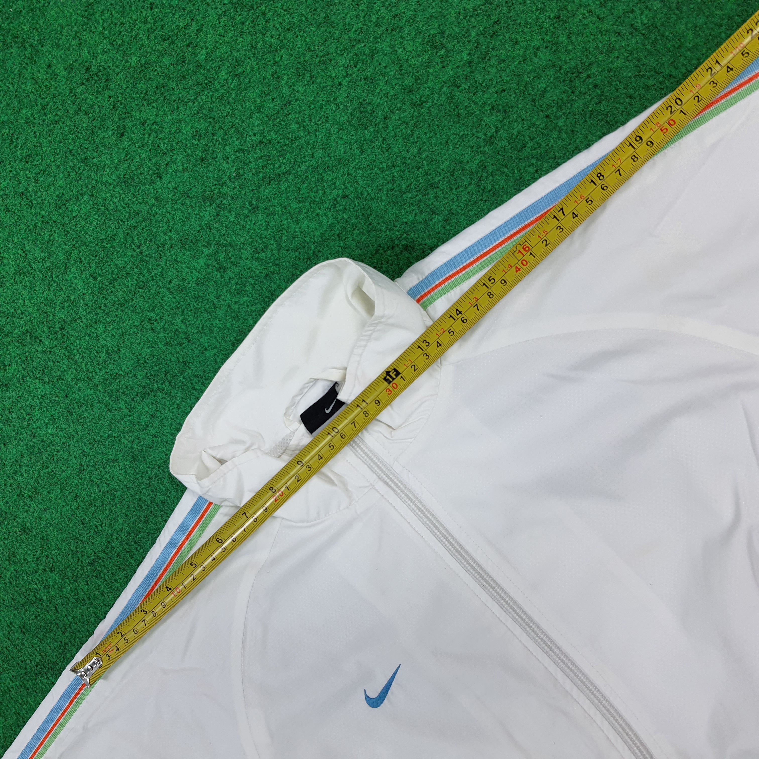 Nike Vintage Y2k Nike Windbreaker Jacket Track Top C306N8 Size US L / EU 52-54 / 3 - 11 Thumbnail