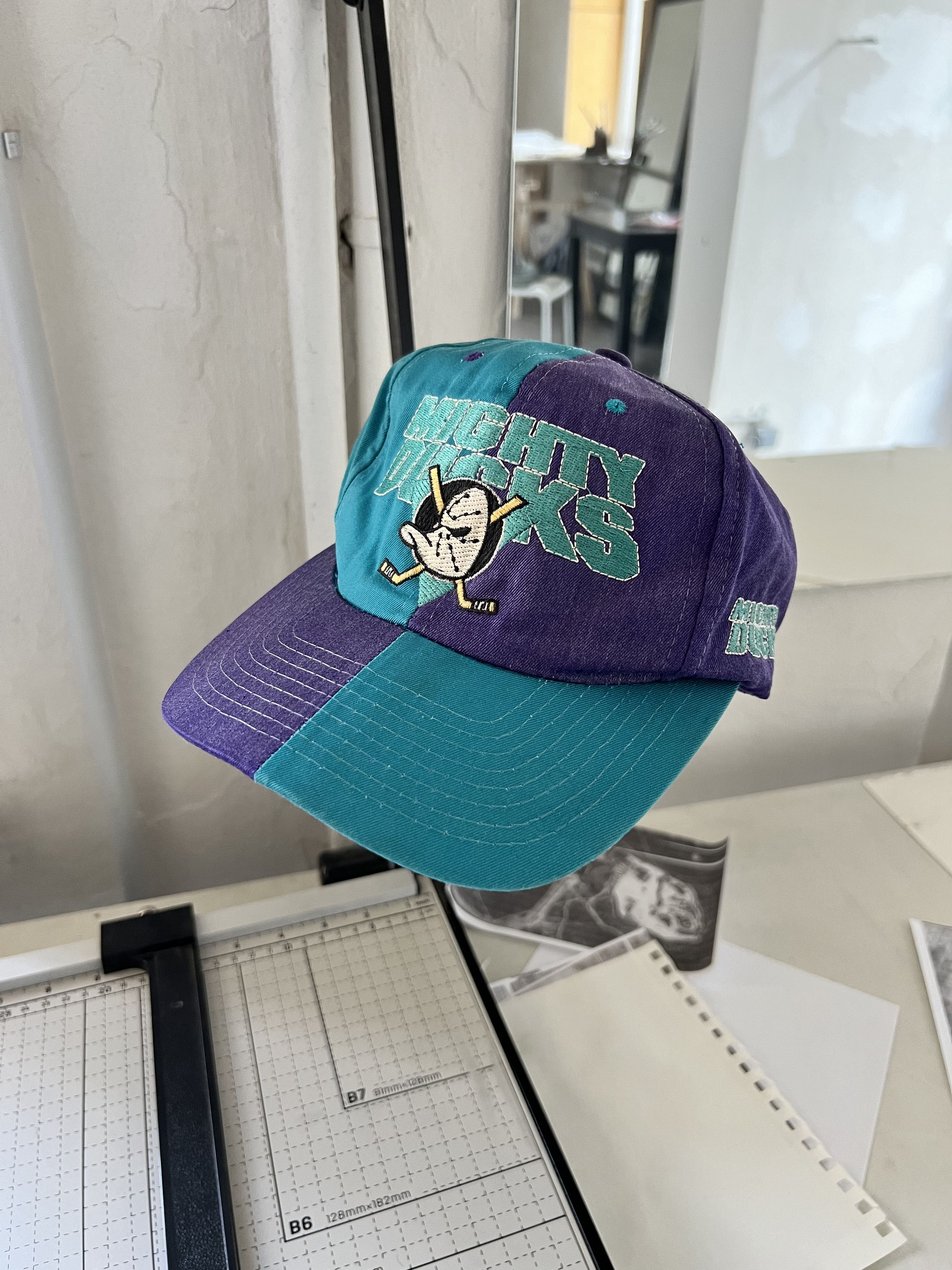 NHL Ducks Mask Vintage Retro 1980s Rare Cap Size ONE SIZE - 1 Thumbnail