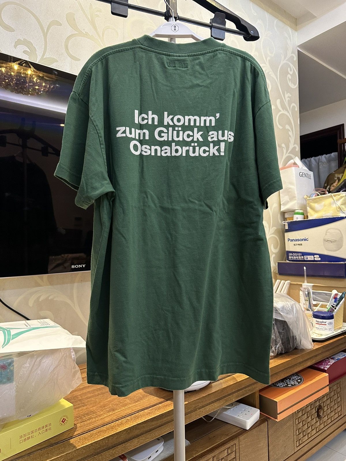 Vetements vetements germany shirt Size US M / EU 48-50 / 2 - 4 Thumbnail