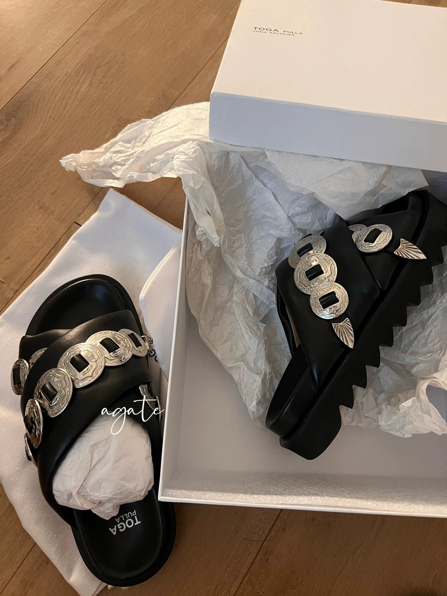 Toga Toga Gold Coin Slippers 38 In Stock (Original Box) Size US 7.5 / IT 37.5 - 2 Thumbnail