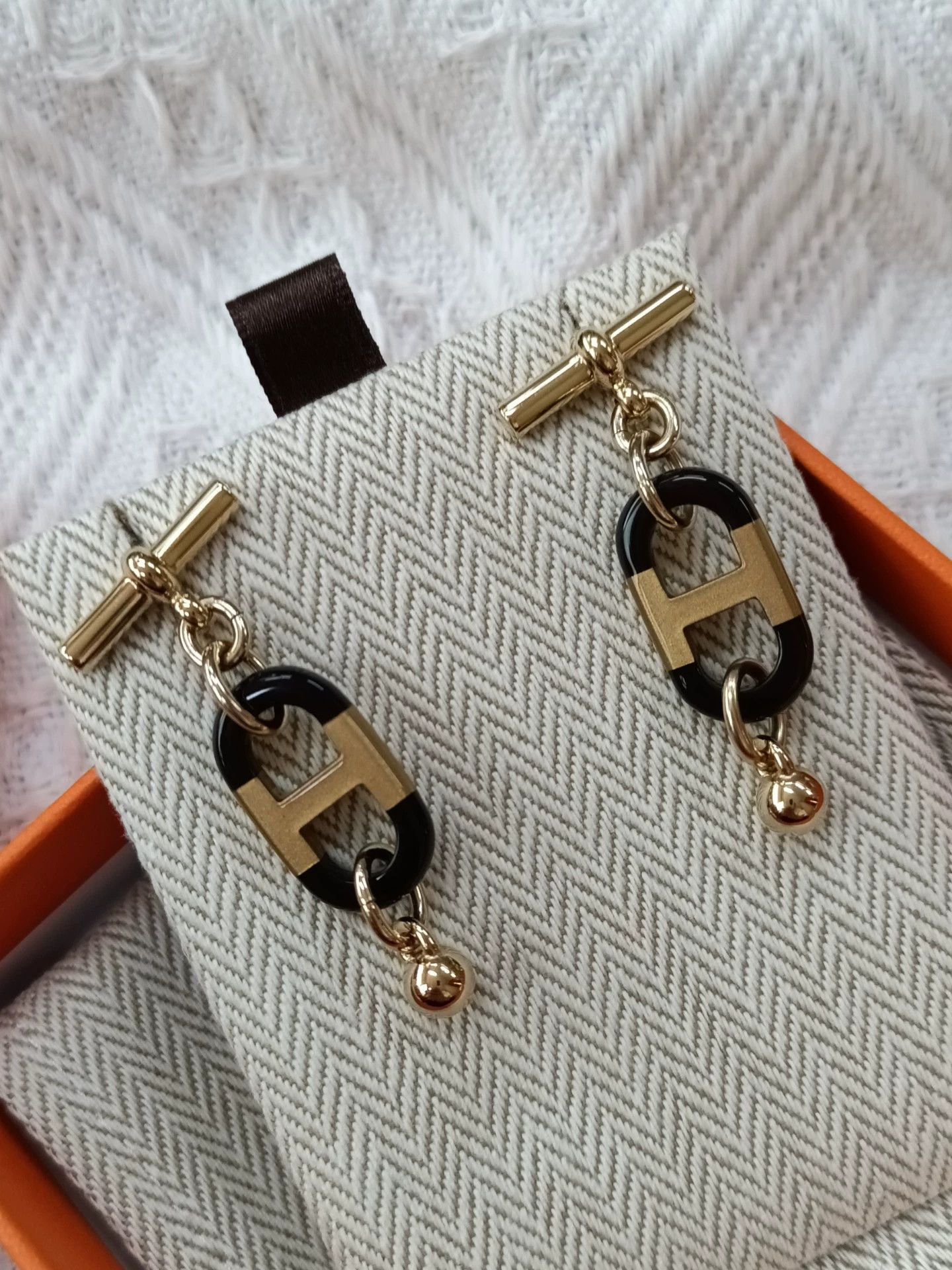 Hermes Hermes Sur Mer Buffalo Horn Pig Nose Studs BNIB Size ONE SIZE - 3 Thumbnail