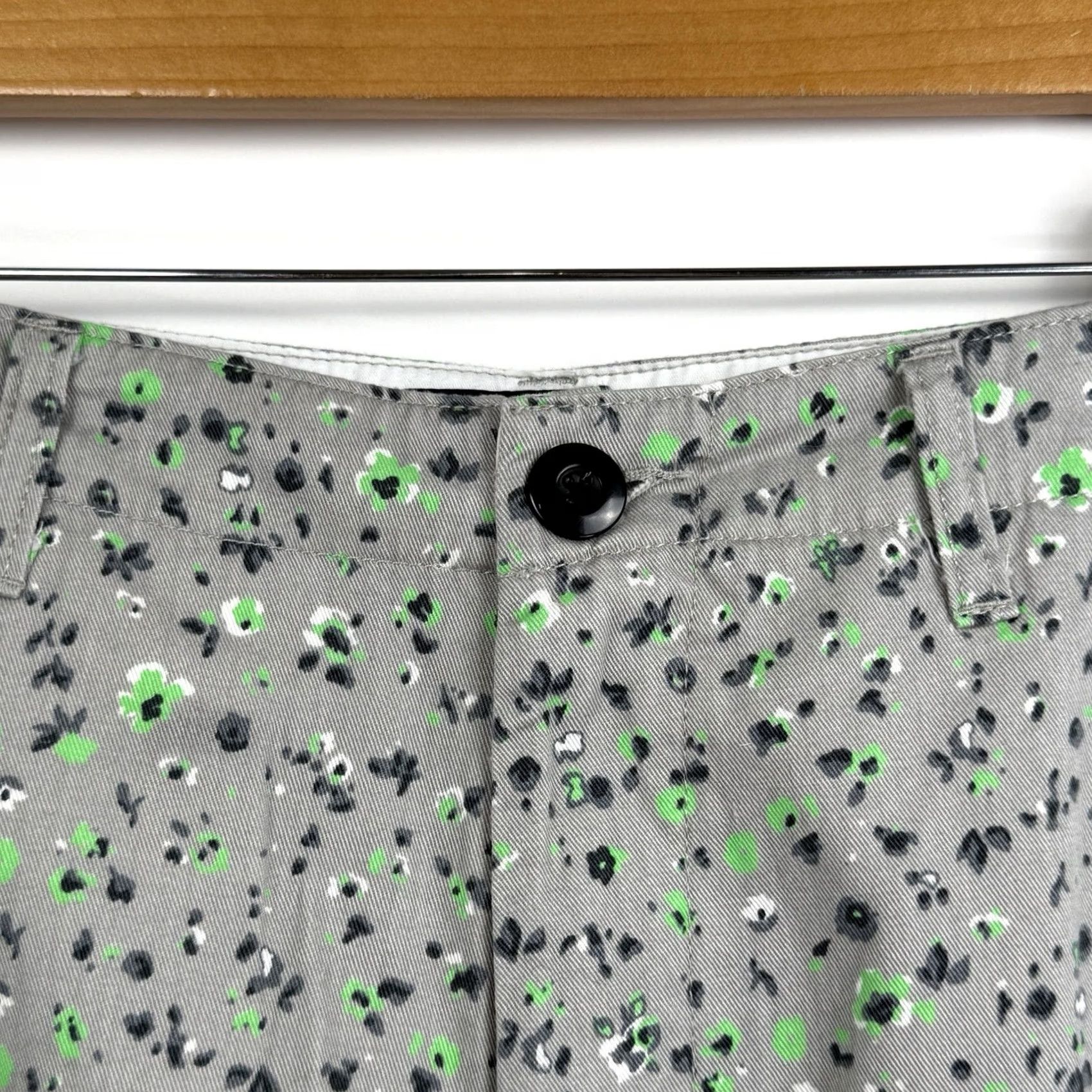 Vintage Stüssy Shorts Mens 32 Grey Floral Bermuda Cotton 10” Inseam Size US 32 / EU 48 - 3 Thumbnail