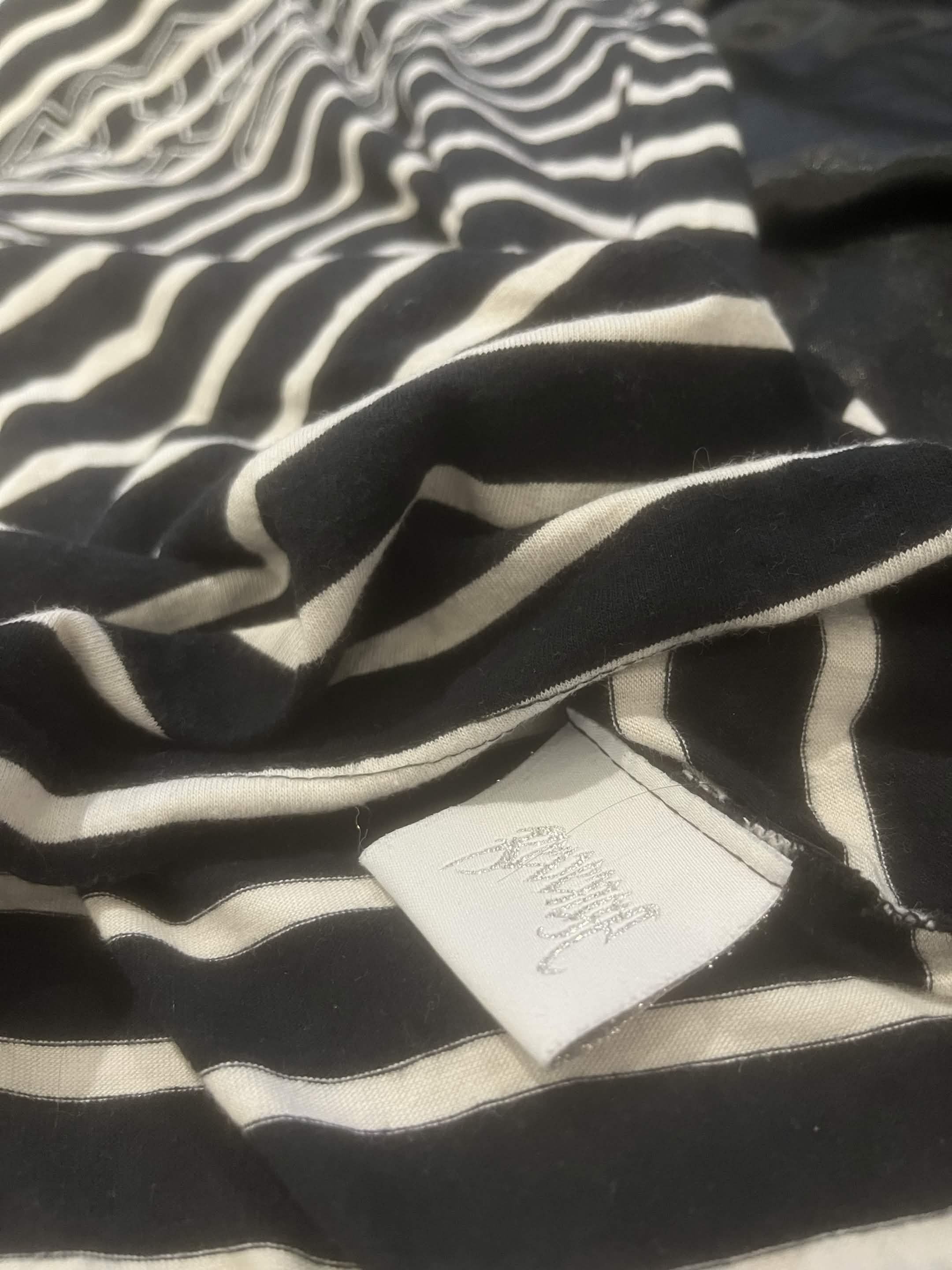 Revenge Revenge Striped Outline Logo Tee Size US M / EU 48-50 / 2 - 6 Thumbnail