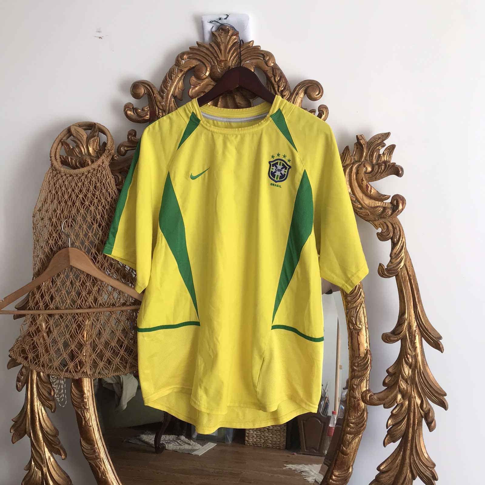 Nike Vintage 2002 Brazil Nike Home football shirt Soccer Jersey Size US L / EU 52-54 / 3 - 1 Thumbnail