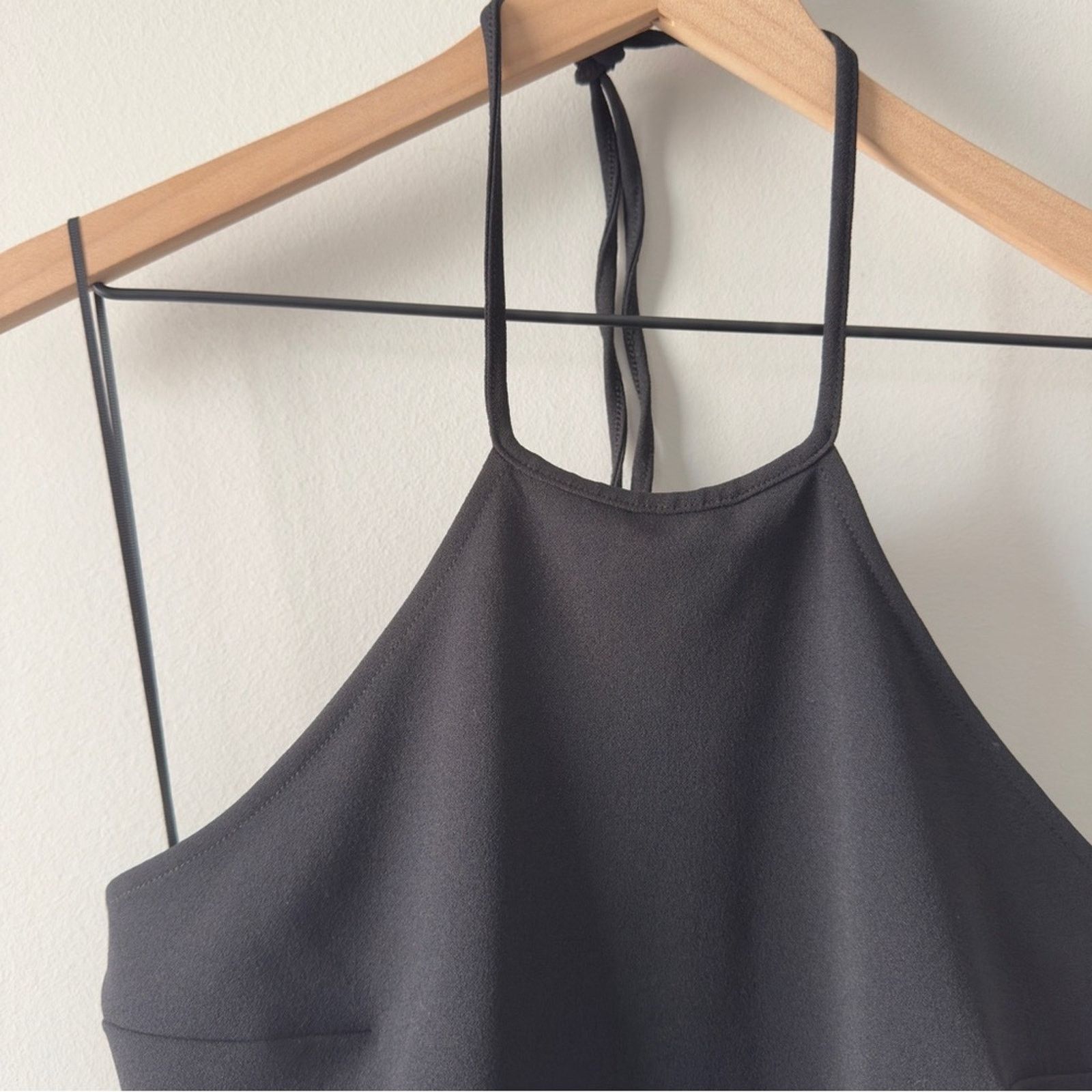 Express Express Black Halter Dress mini LBD solid tie bow neck party Size M / US 6-8 / IT 42-44 - 7 Thumbnail