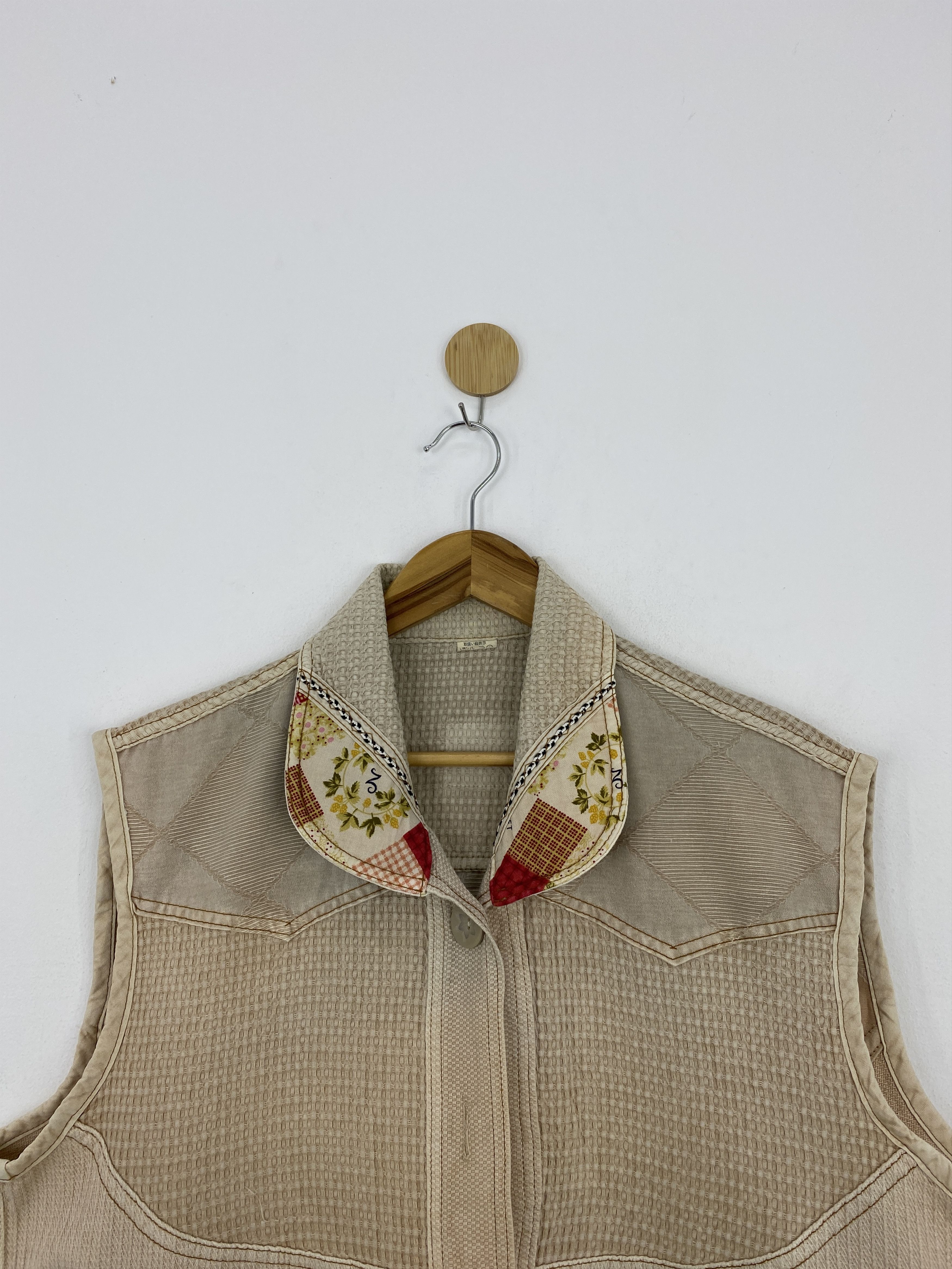 Native Vintage Japanese Brand Native Design Vest J1841 Size US L / EU 52-54 / 3 - 2 Thumbnail