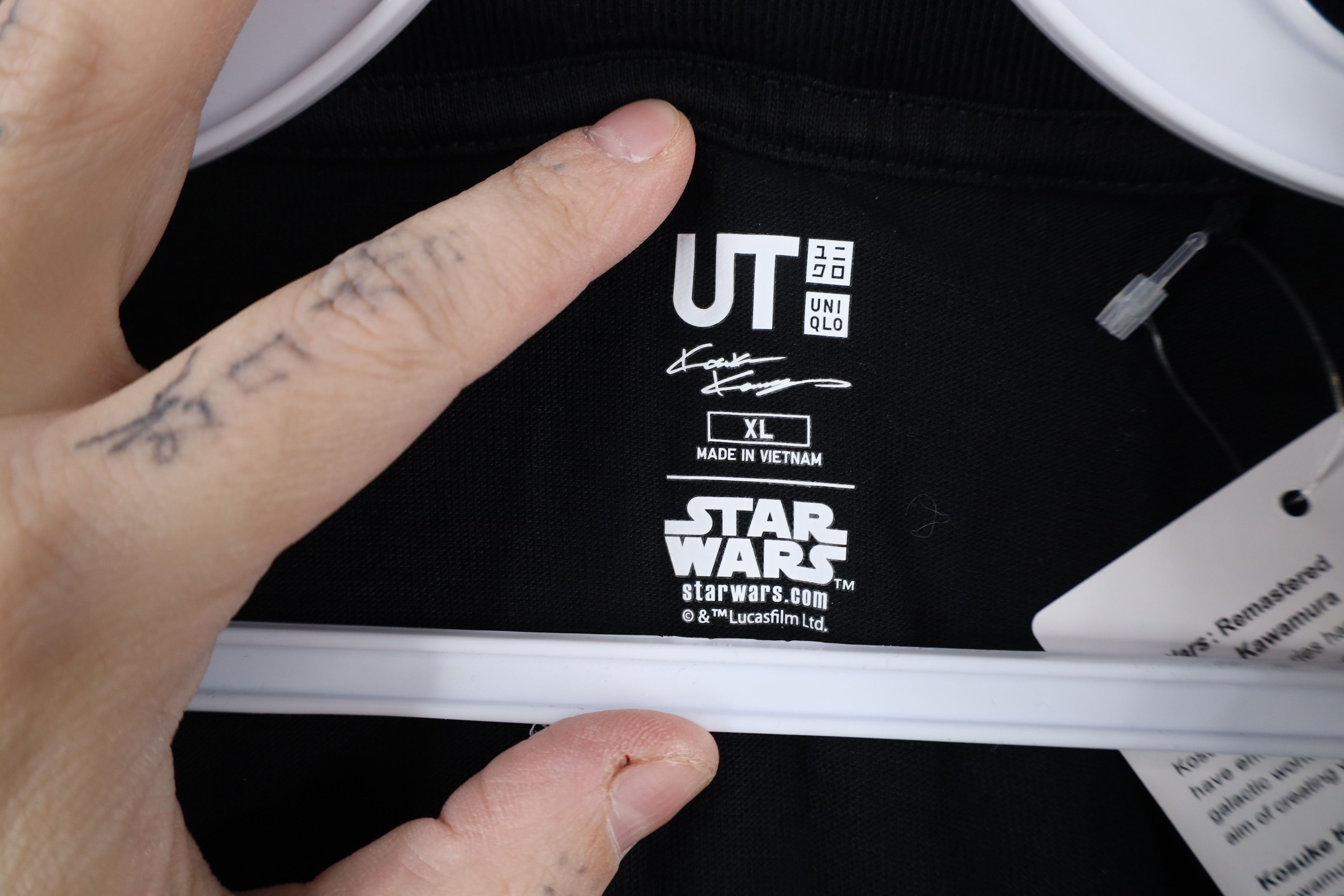 Uniqlo × Vintage New Uniqlo x Star Wars The Empire Strikes Back T-Shirt Size US XL / EU 56 / 4 - 7 Thumbnail