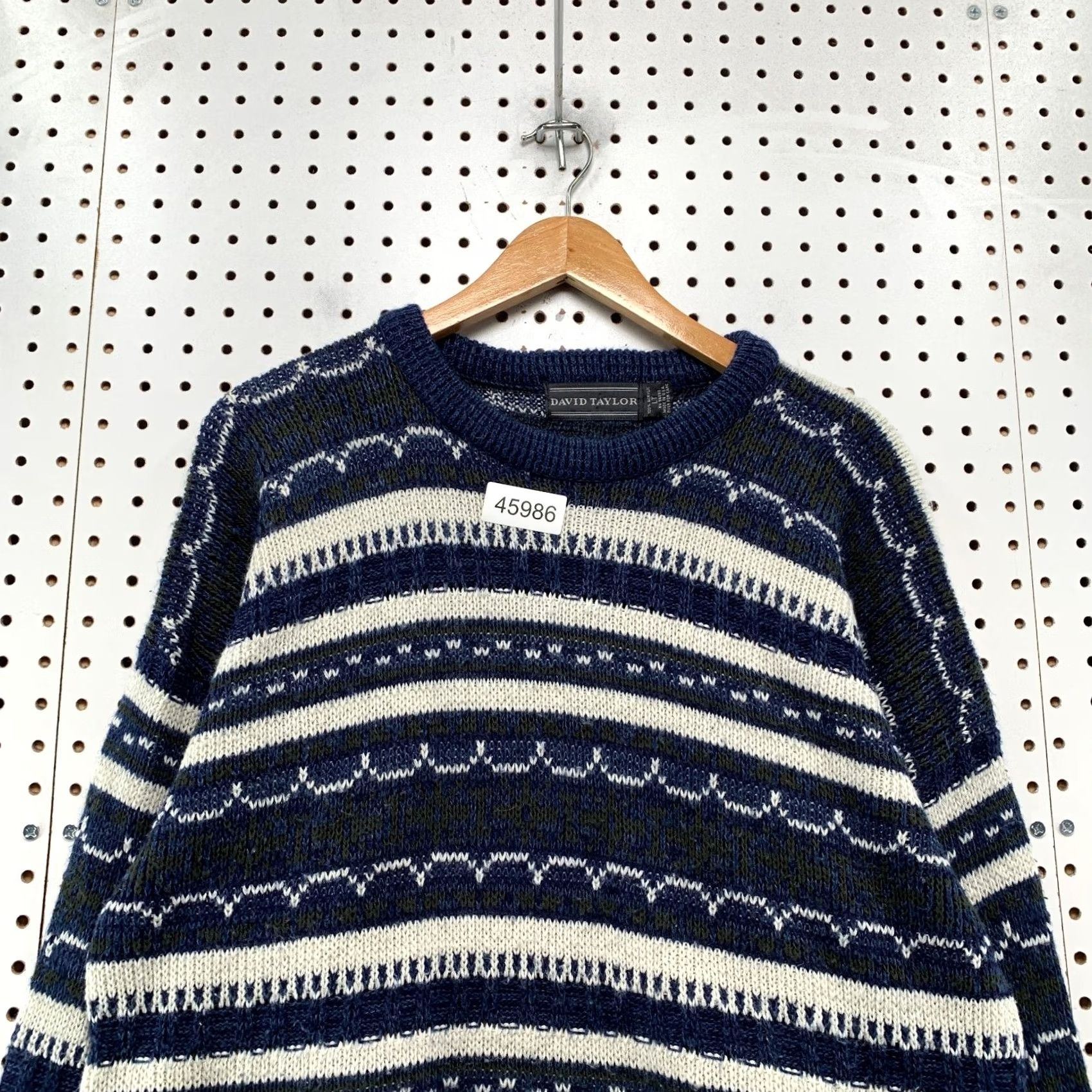 Vintage Vintage David Taylor LT Large Tall Blue 3D Knit Sweater Mens Pullover USA Shirt Size US L / EU 52-54 / 3 - 5 Thumbnail