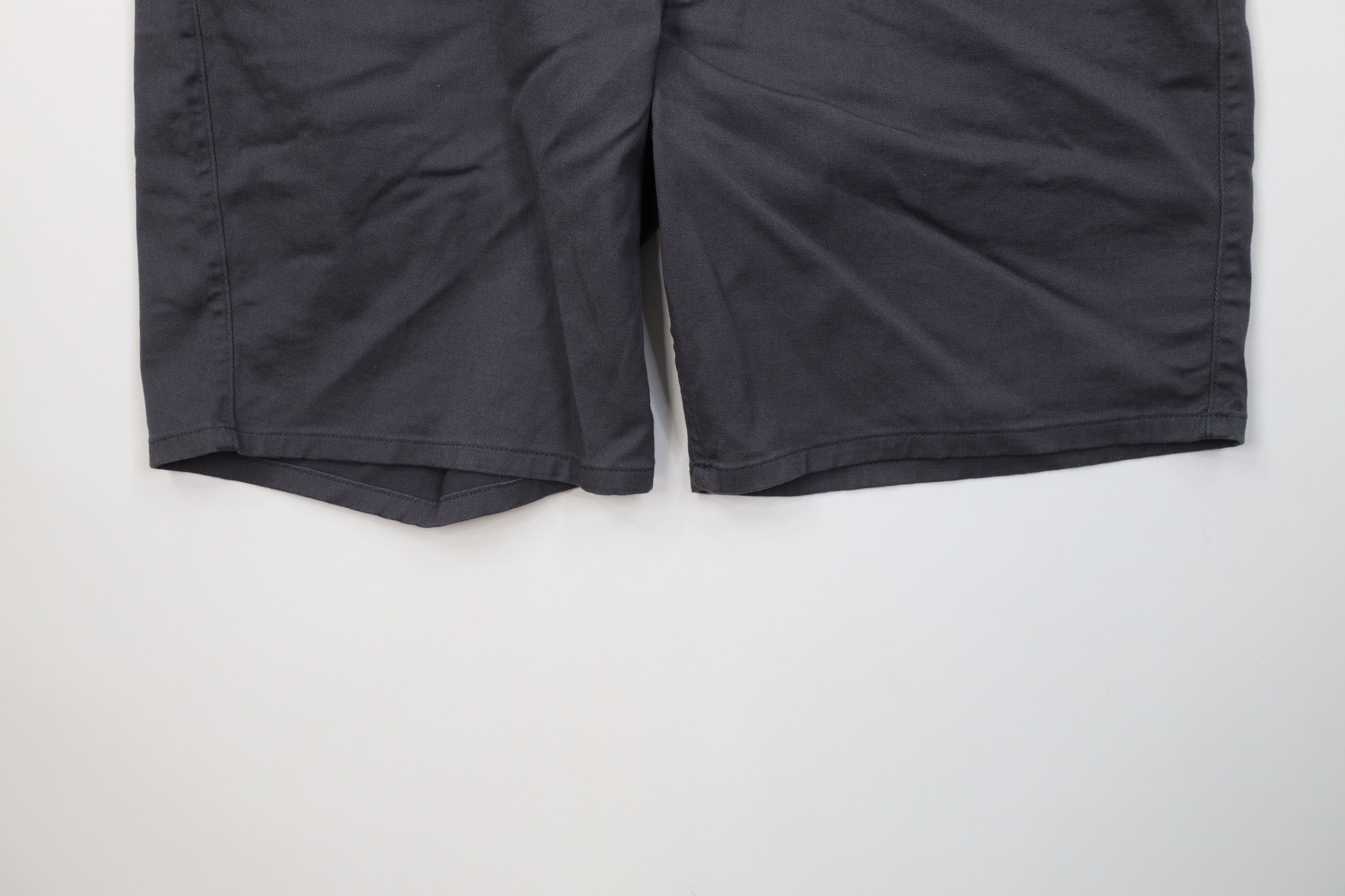 Carhartt Vintage Y2K Carhartt Relaxed Fit Above Knee Shorts Gray Size US 38 / EU 54 - 4 Thumbnail