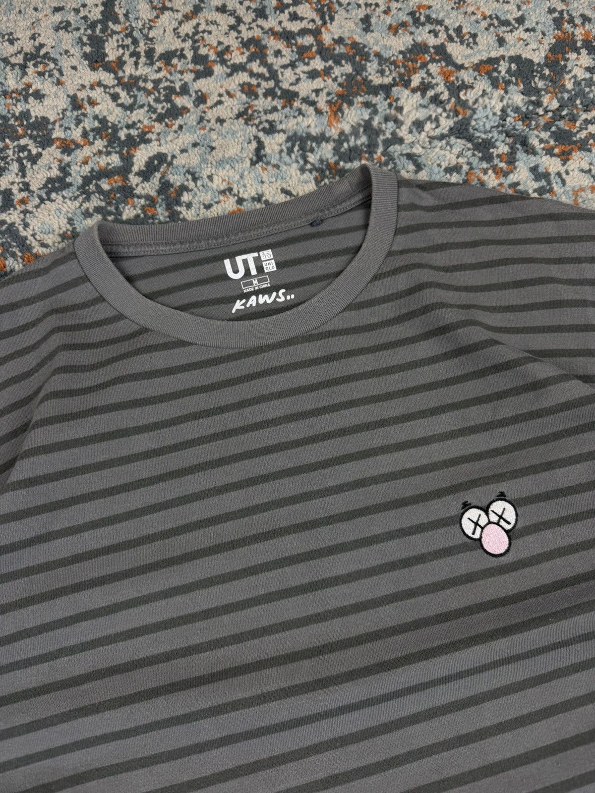 Kaws × Uniqlo Uniqlo x Kaws BFF striped embroidered tee hype streetwear Size US M / EU 48-50 / 2 - 4 Thumbnail