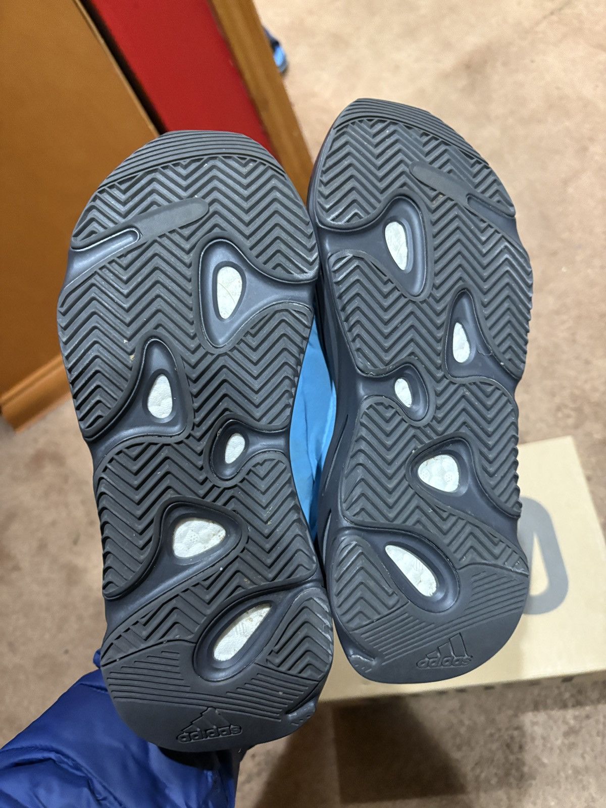 Adidas Yeezy Boost 700 MNVN Size 9 Size US 9 / EU 42 - 4 Thumbnail