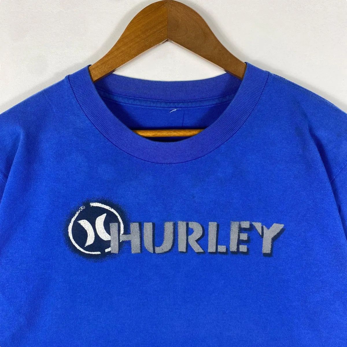 Hurley Vintage 00's HURLEY Reflective Logo Surf Skate Tee Shirt Size US M / EU 48-50 / 2 - 2 Thumbnail