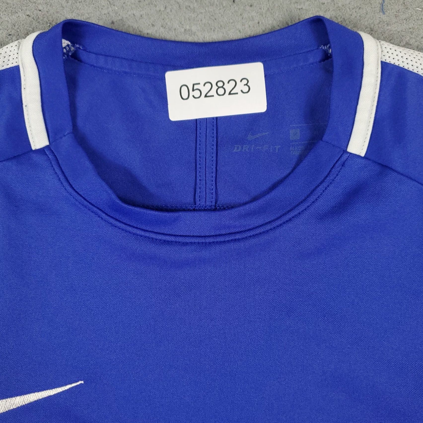 Nike **Nike Blue Dri-Fit Men's Size Medium T-Shirt** User: **Nike Men's Size Medium Blue Dri-Fit T-Shirt** Size US M / EU 48-50 / 2 - 2 Thumbnail