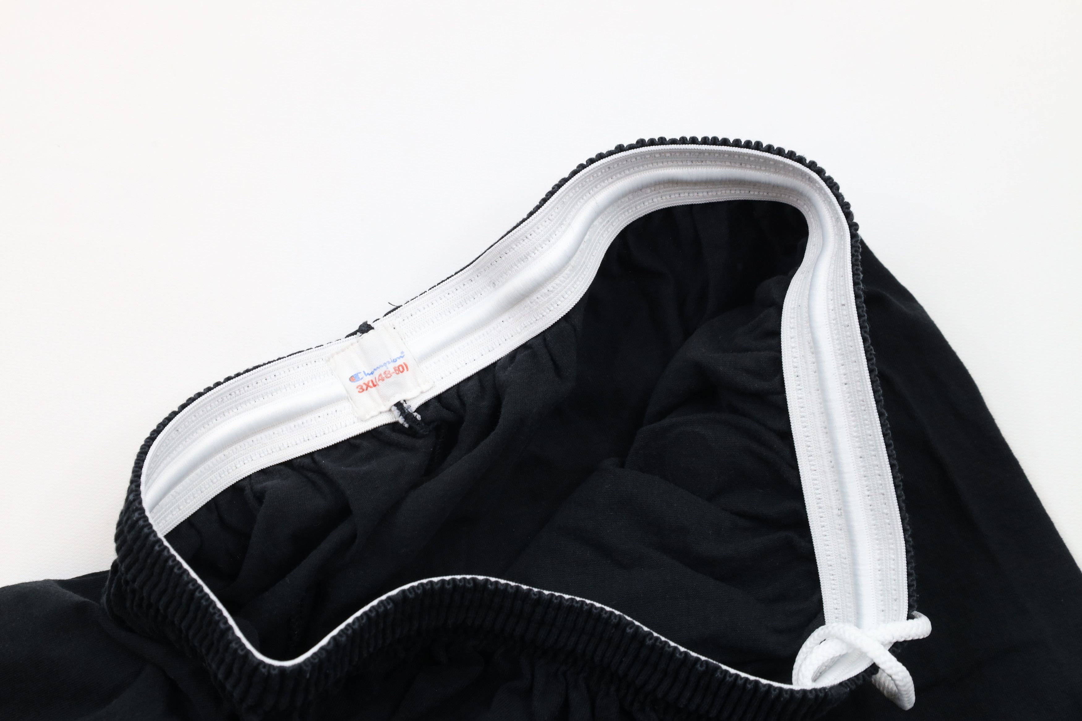 Champion × Vintage Vintage 90s Champion Logo Above Knee Shorts Black Cotton Size US 40 / EU 56 - 6 Thumbnail
