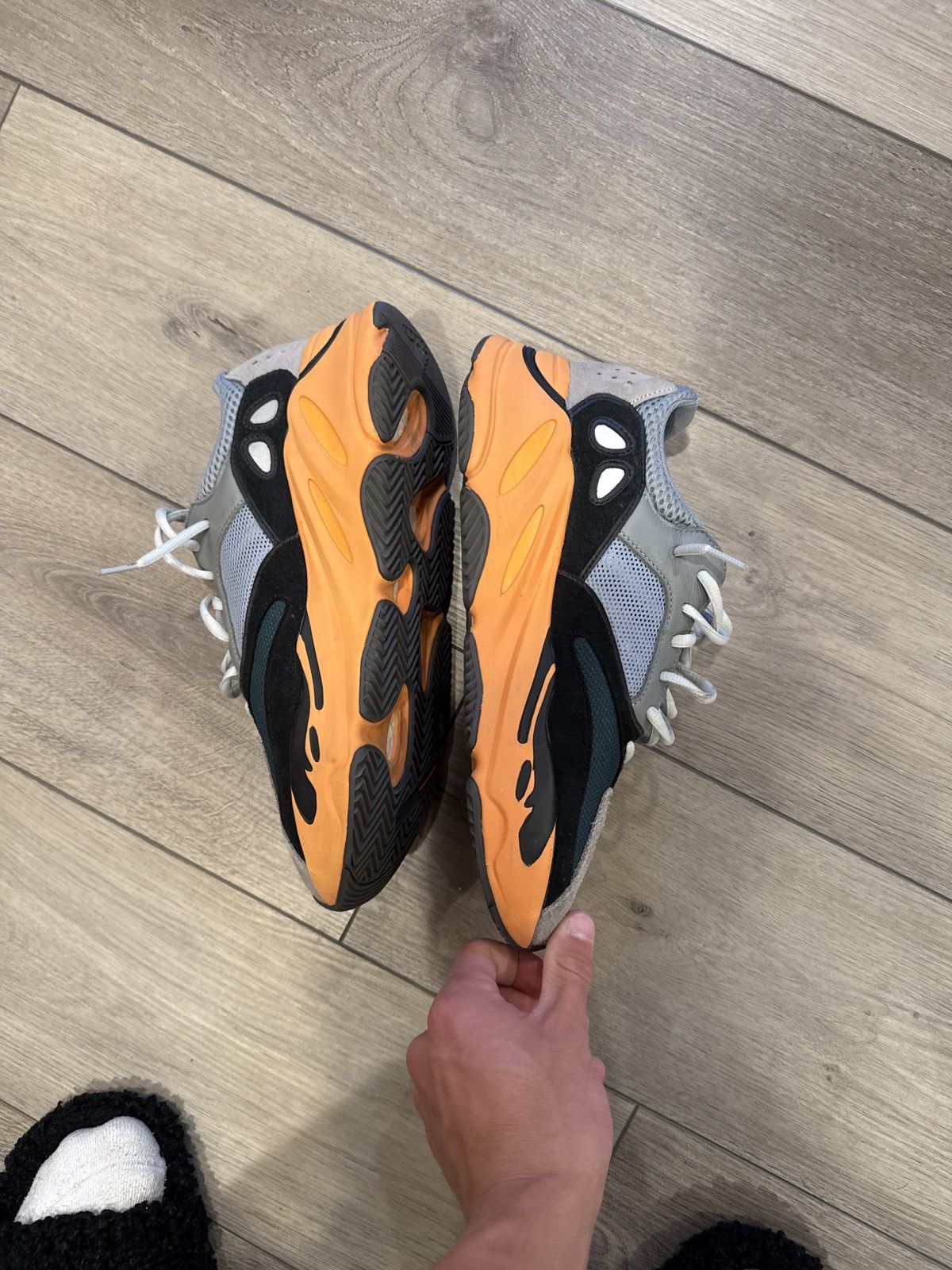 Yeezy Yeezy 700 Size US 9.5 / EU 42-43 - 4 Thumbnail