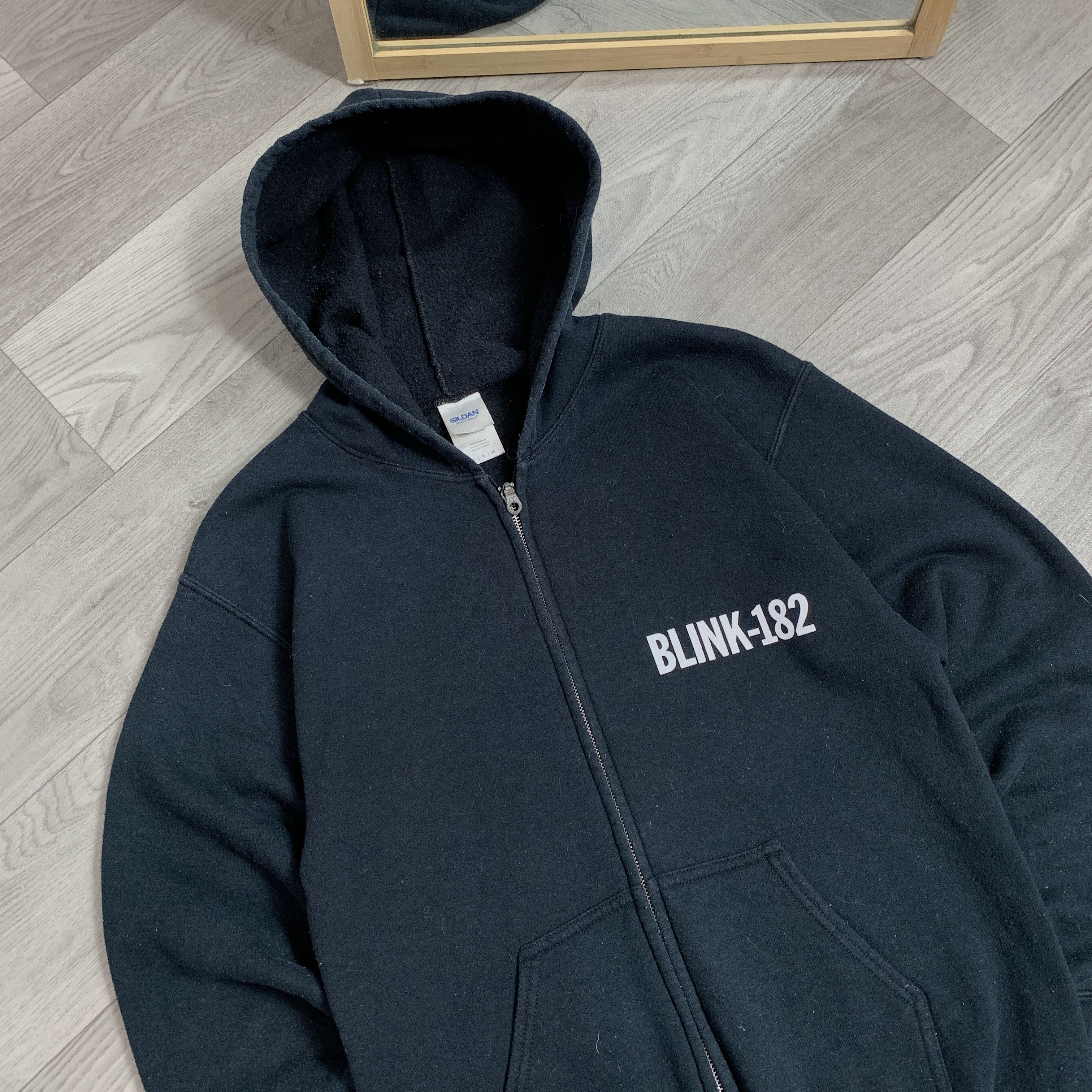 Vintage Vintage Blink-182 Black Graphic Zip Rock Band Hoodie Sweat Size US S / EU 44-46 / 1 - 6 Thumbnail
